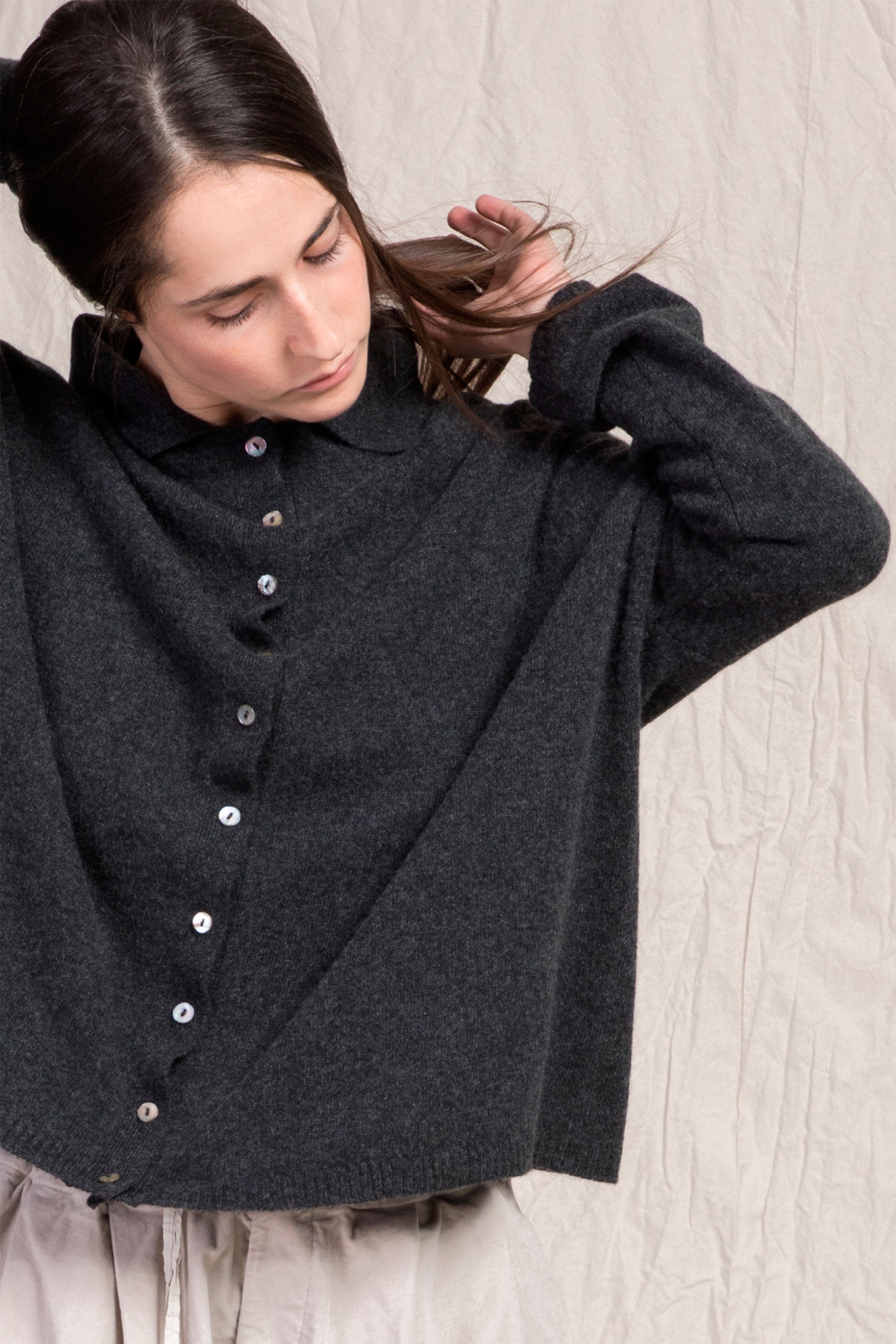 cardigan polo aperta cashmere almost black