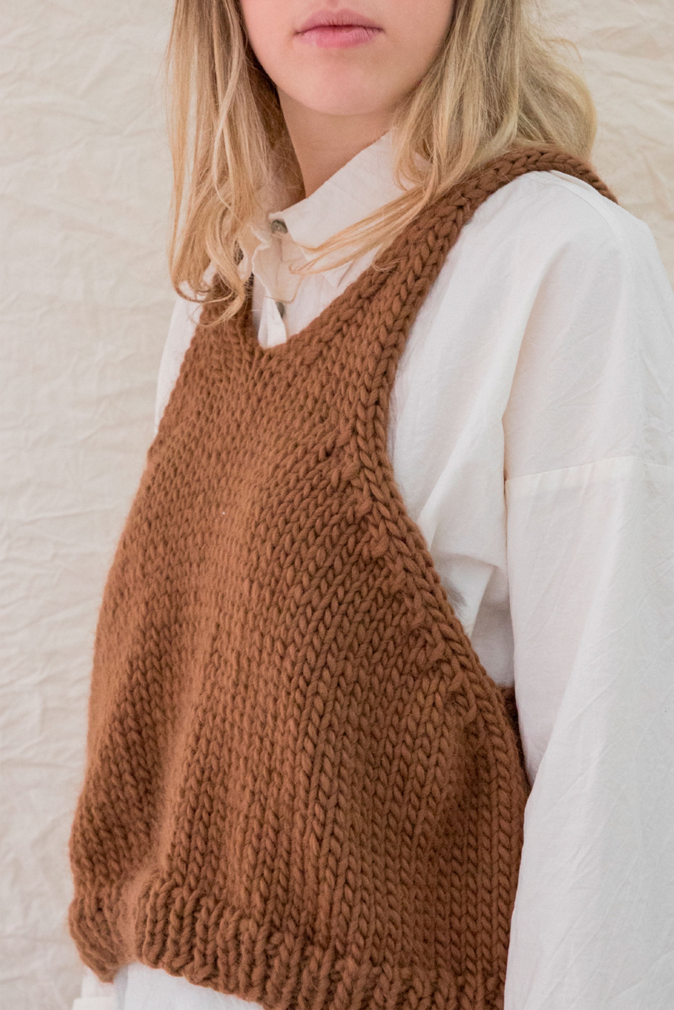 hand knitted vest wo rust