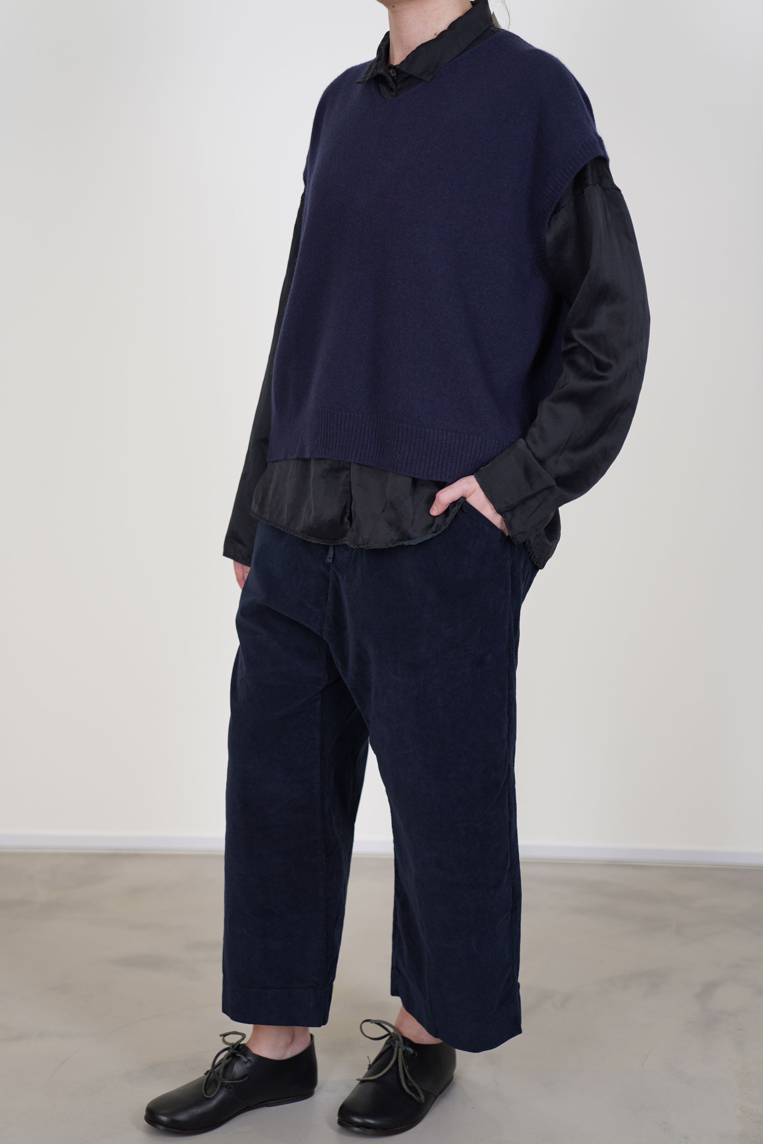 cashmere sleeveless vest ink