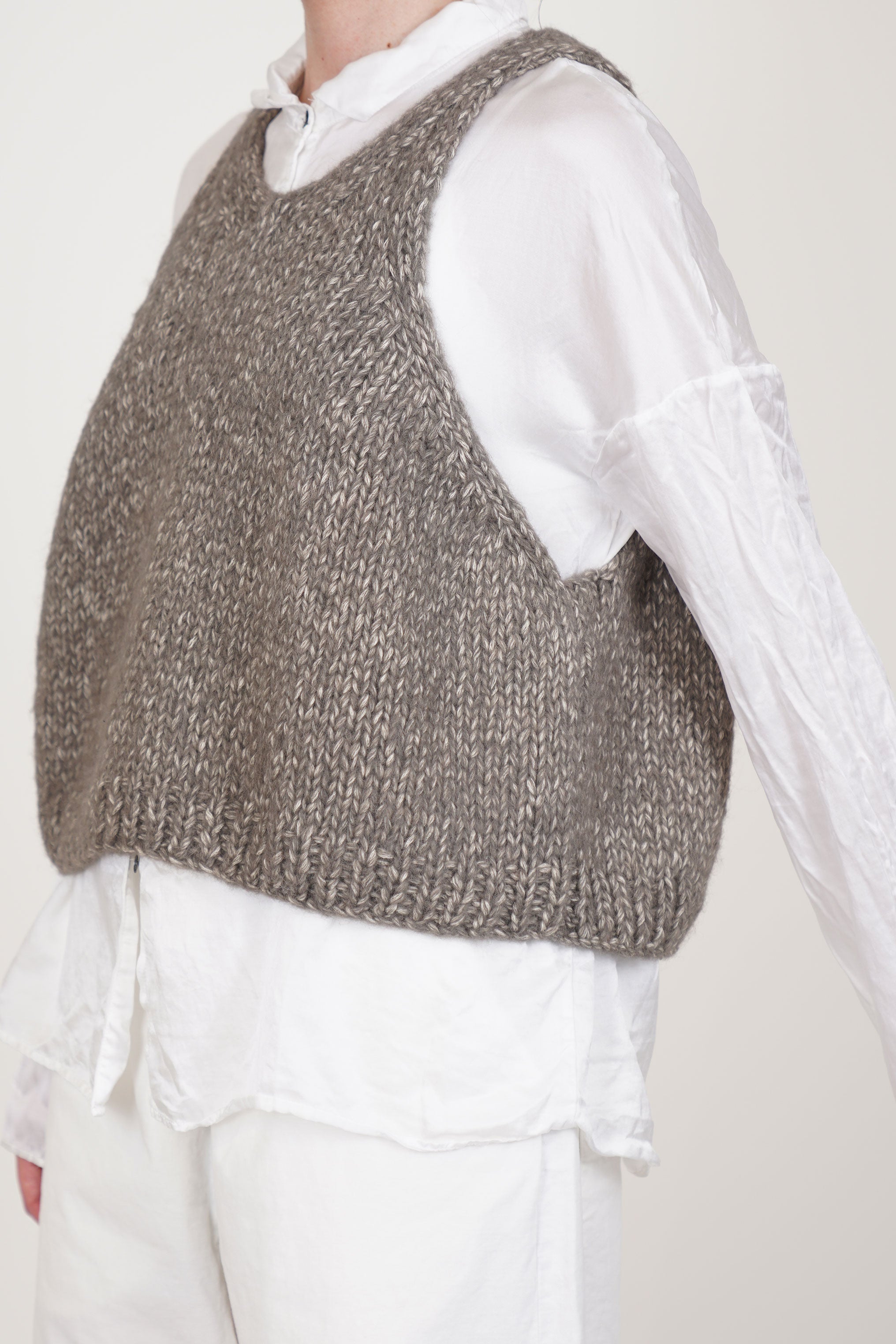 hand knitted vest co|wp pepper