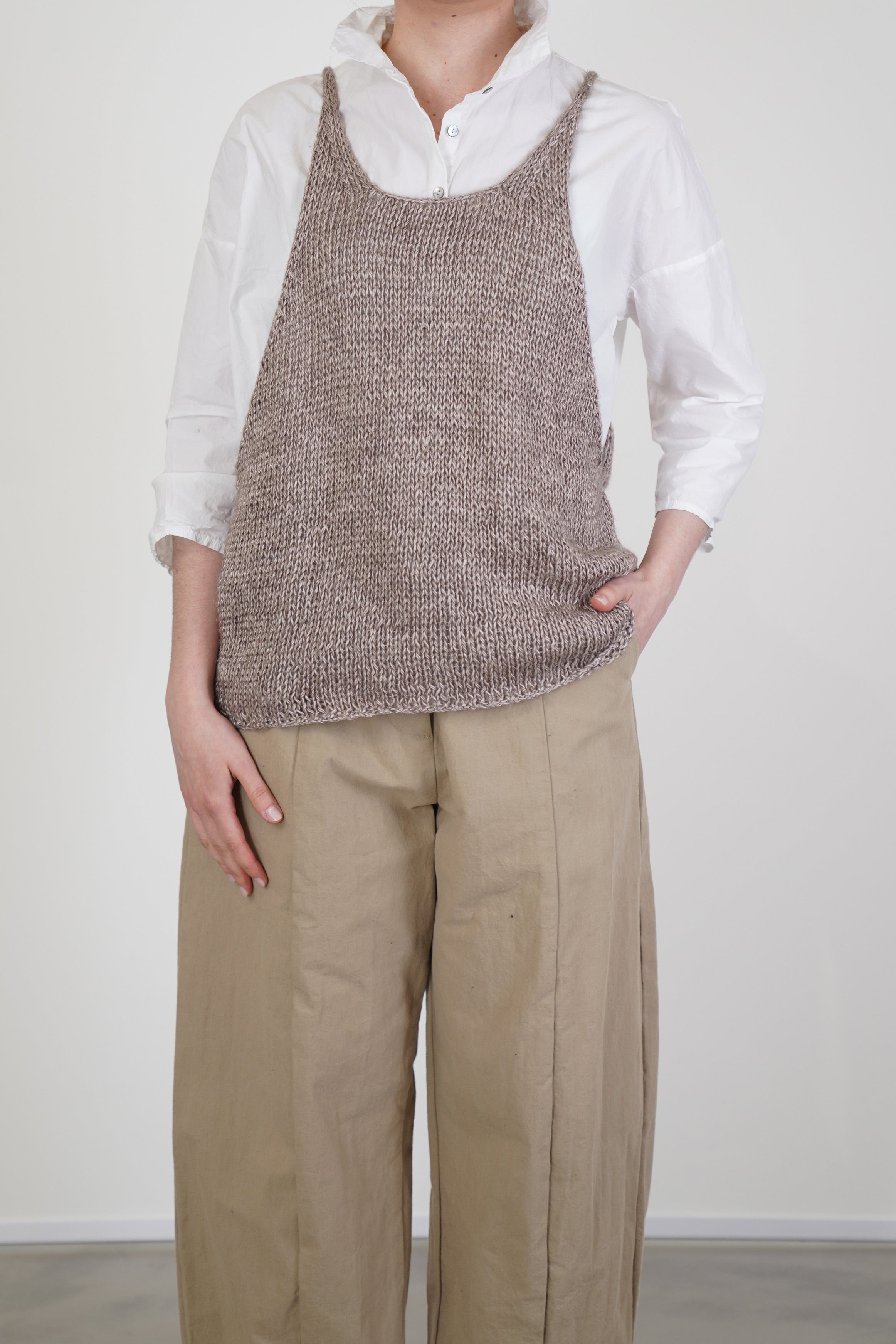 hk vest silk linen sand