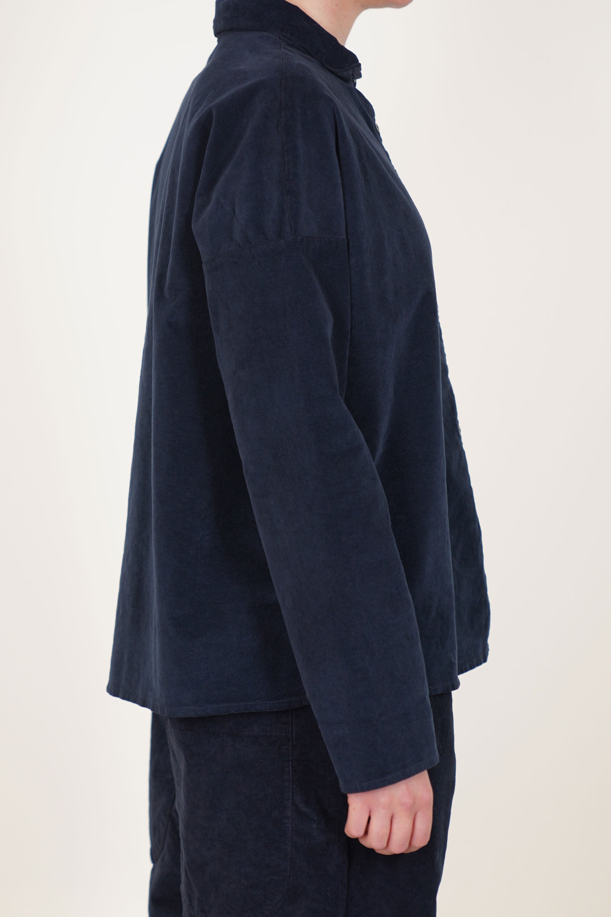 short collar shirt velvet ink