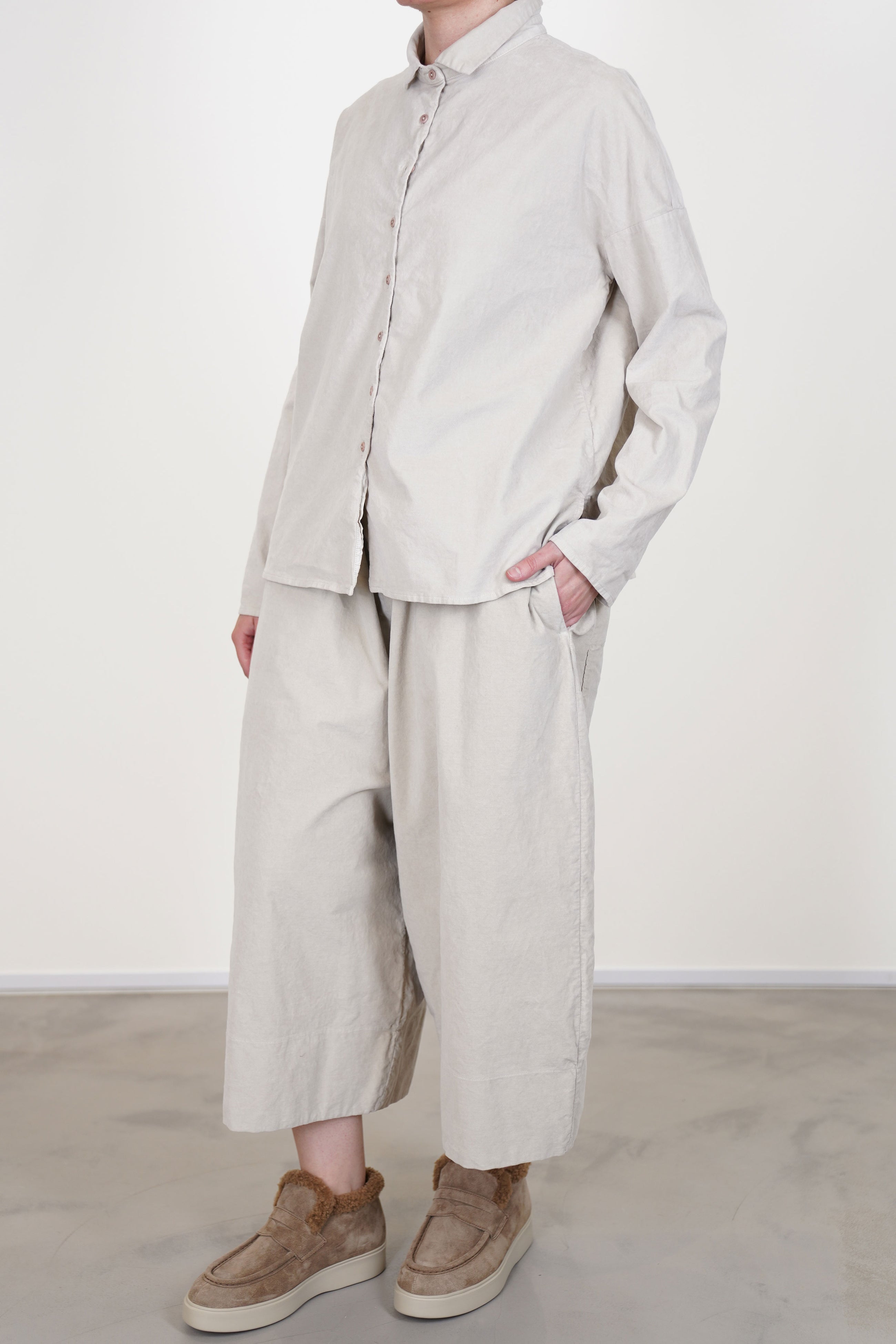 short collar shirt velvet oatmeal