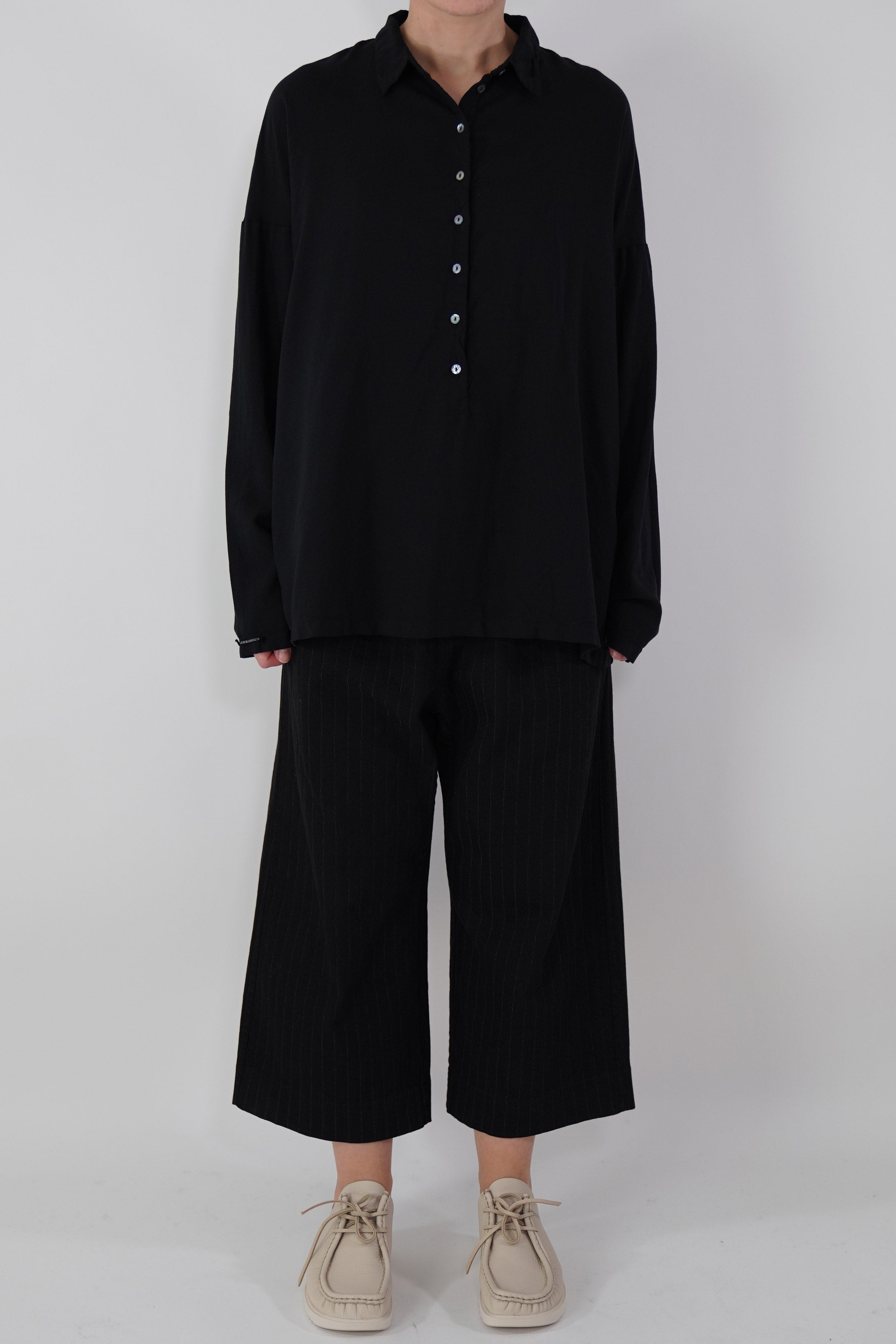 unisex collar shirt tvc black