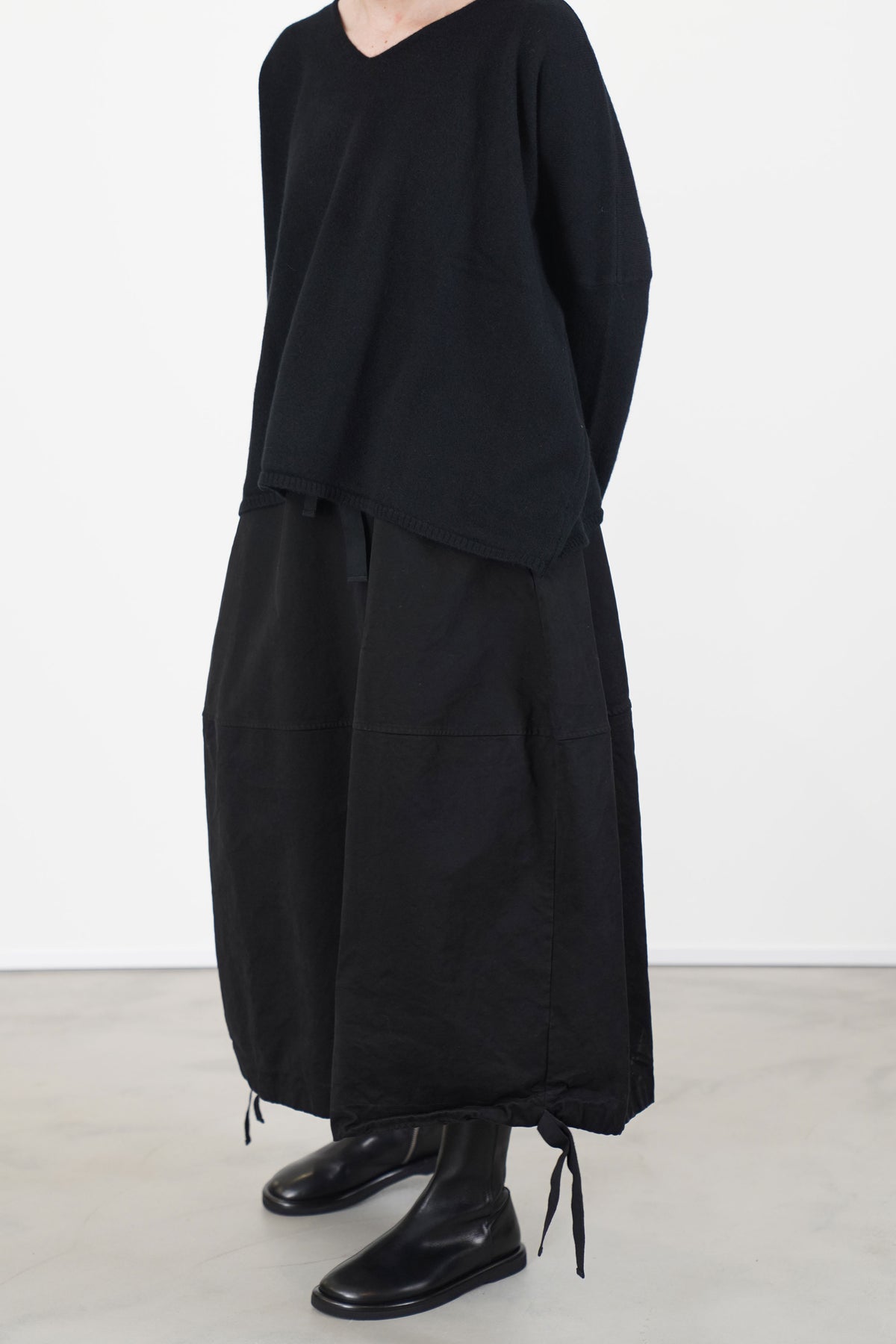 v neck sweater ws cashmere black