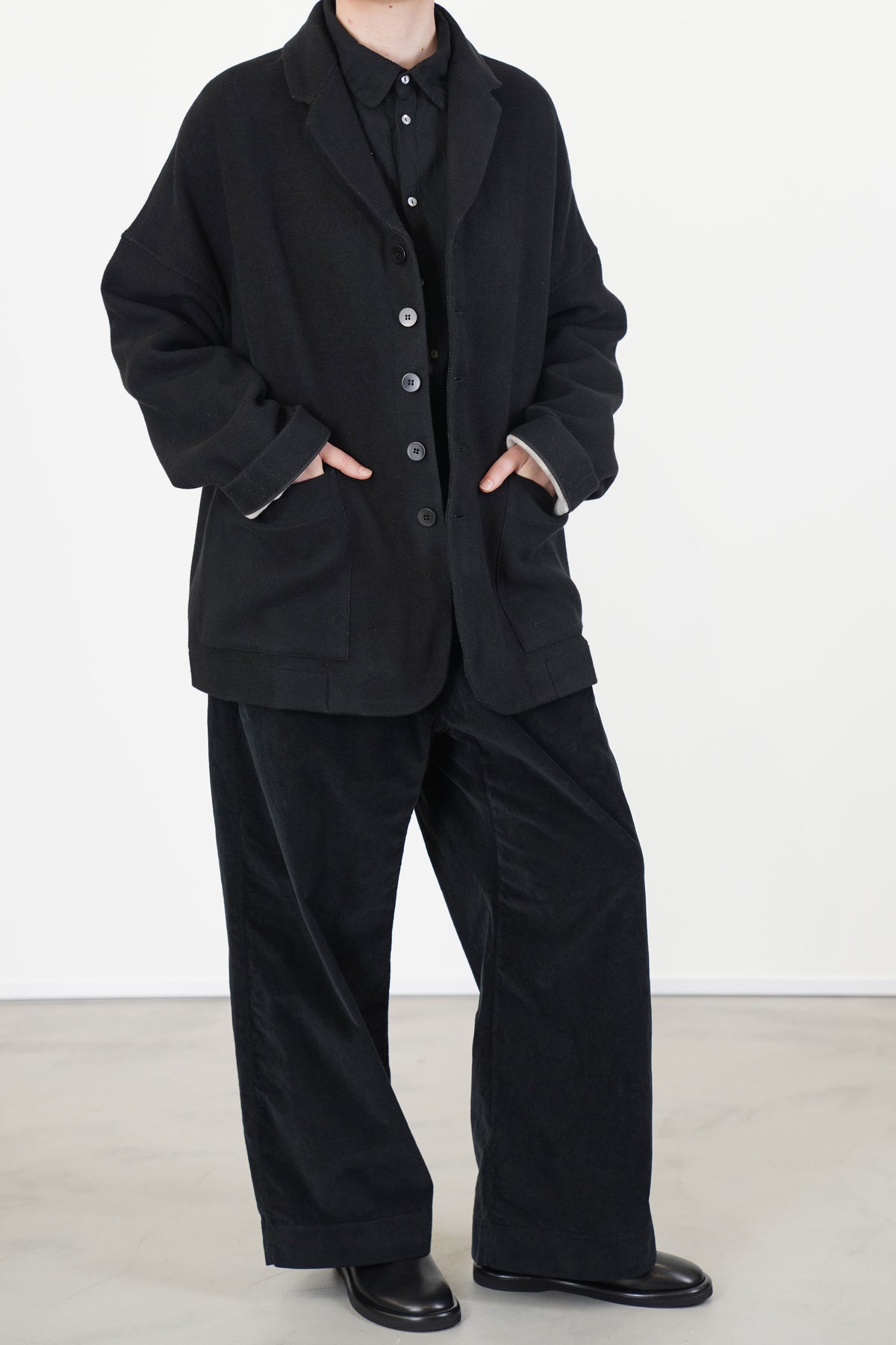 wide & long trousers v black