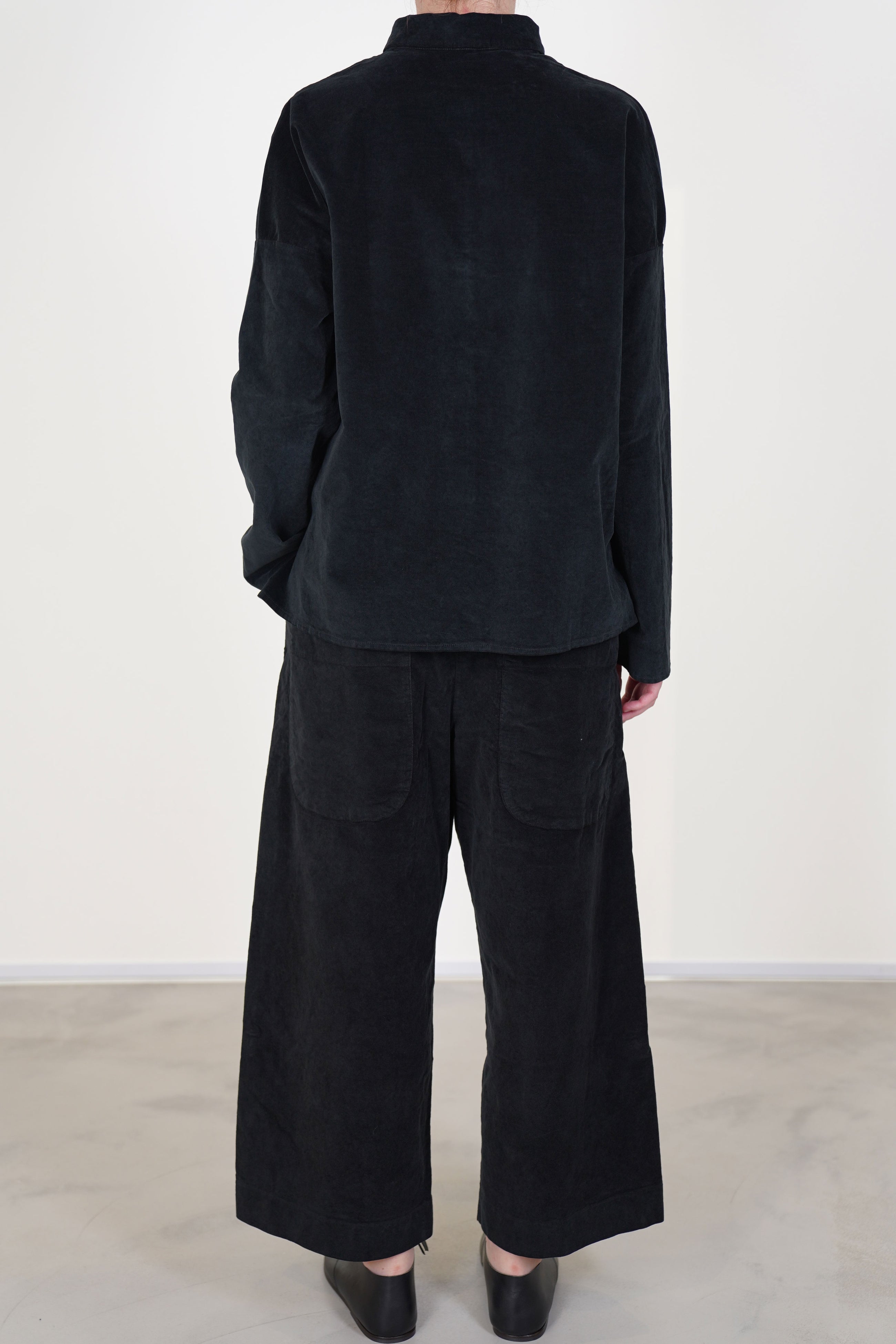 wide & short trousers velvet black