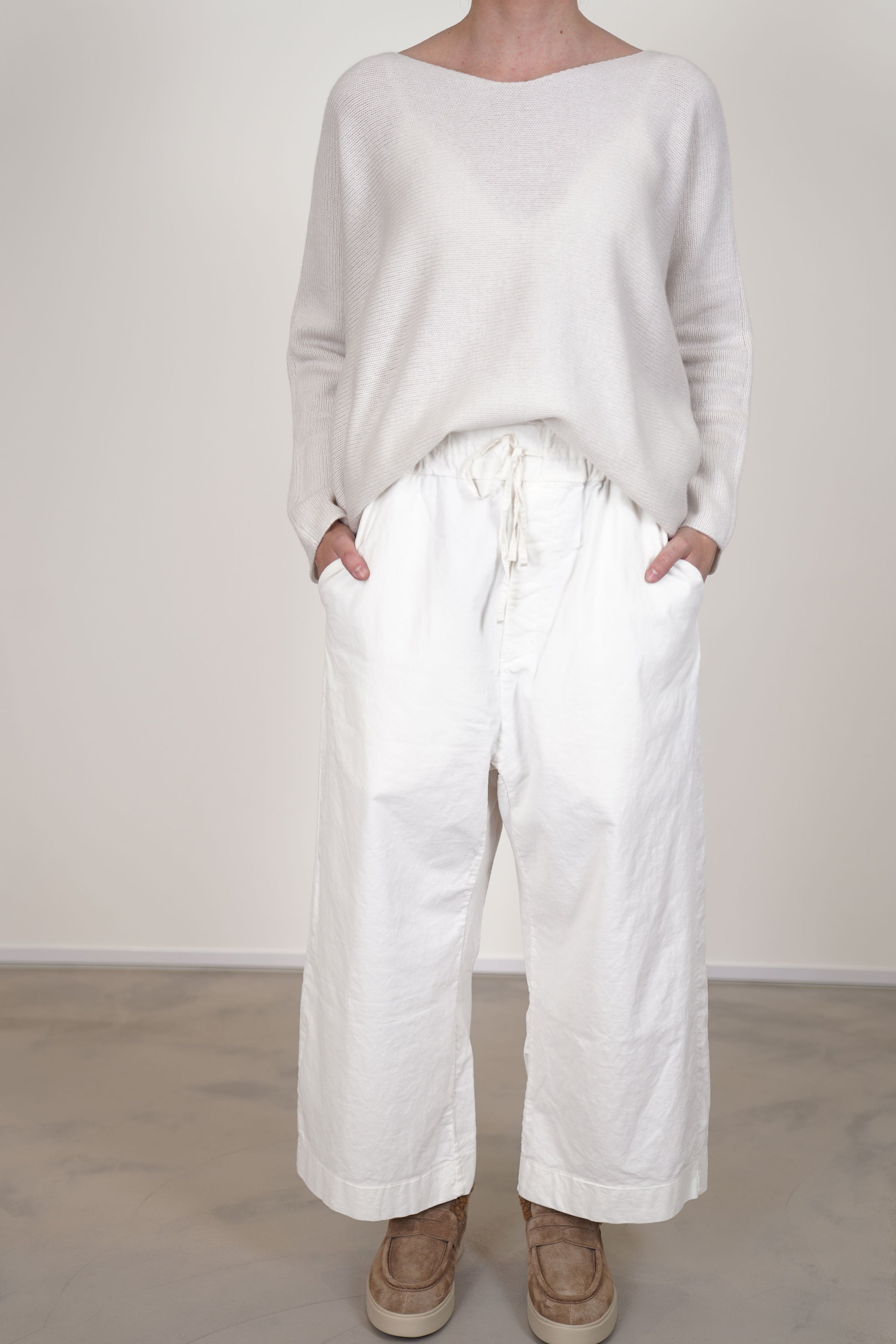 wide & short trousers velvet milk