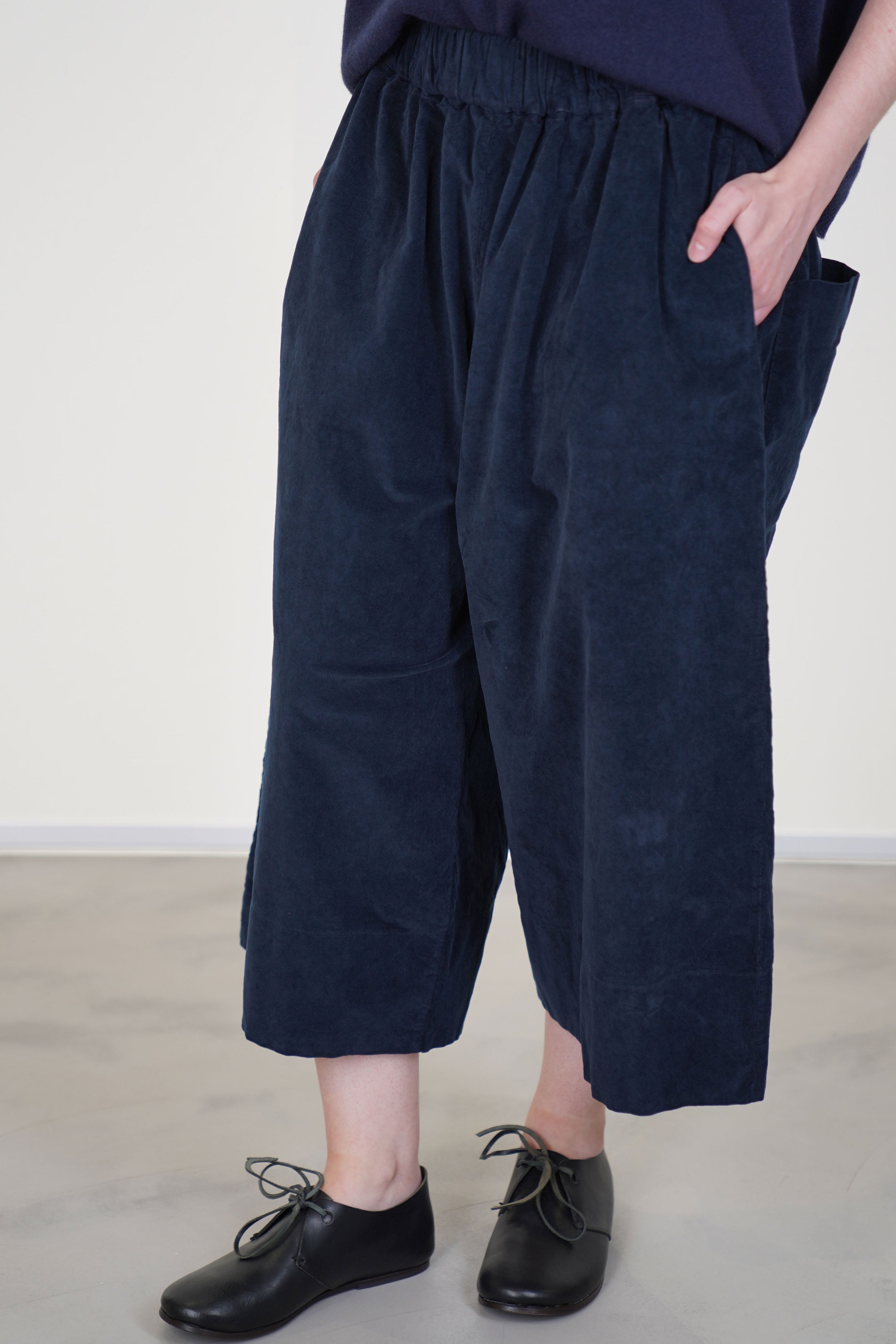 wide trousers velvet ink