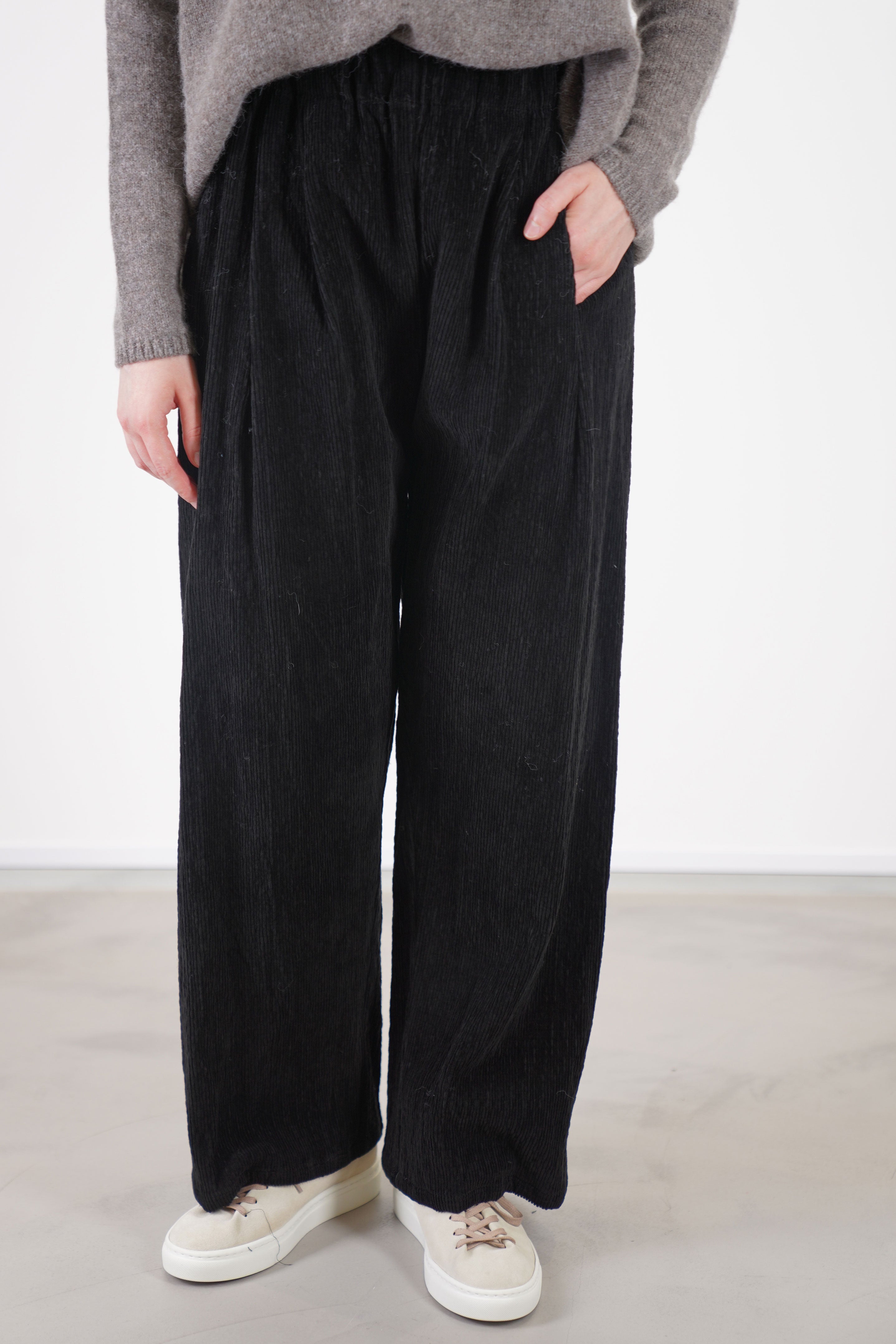 apuntob trousers cord black p1382/ts913 | carrousel the store