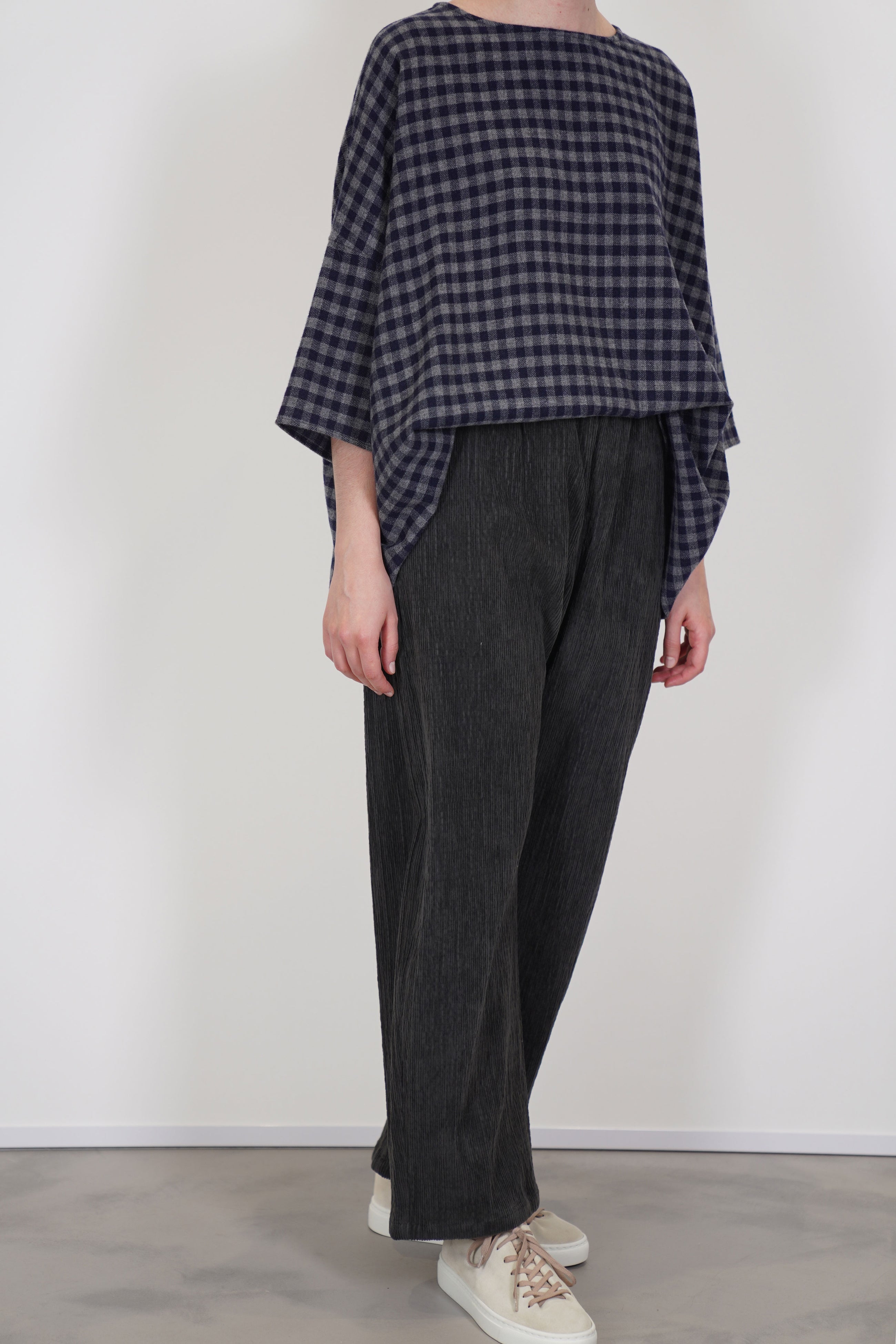 apuntob (a.b) trousers cord stone worn with a cashmere top for a soft contrast in fabric and texture