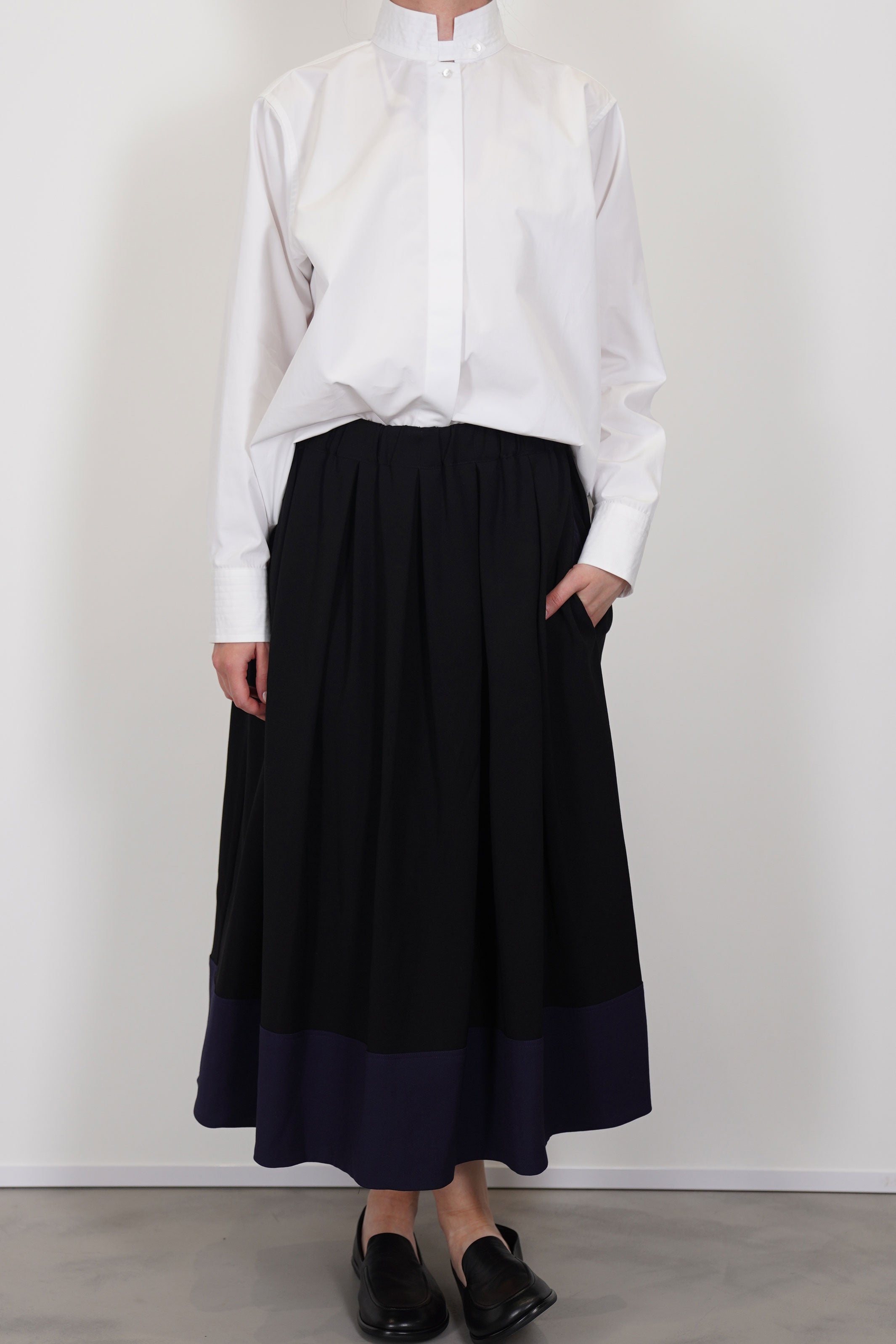 asciari skirt fleur wool black/navy worn with asciari shirt timothy white