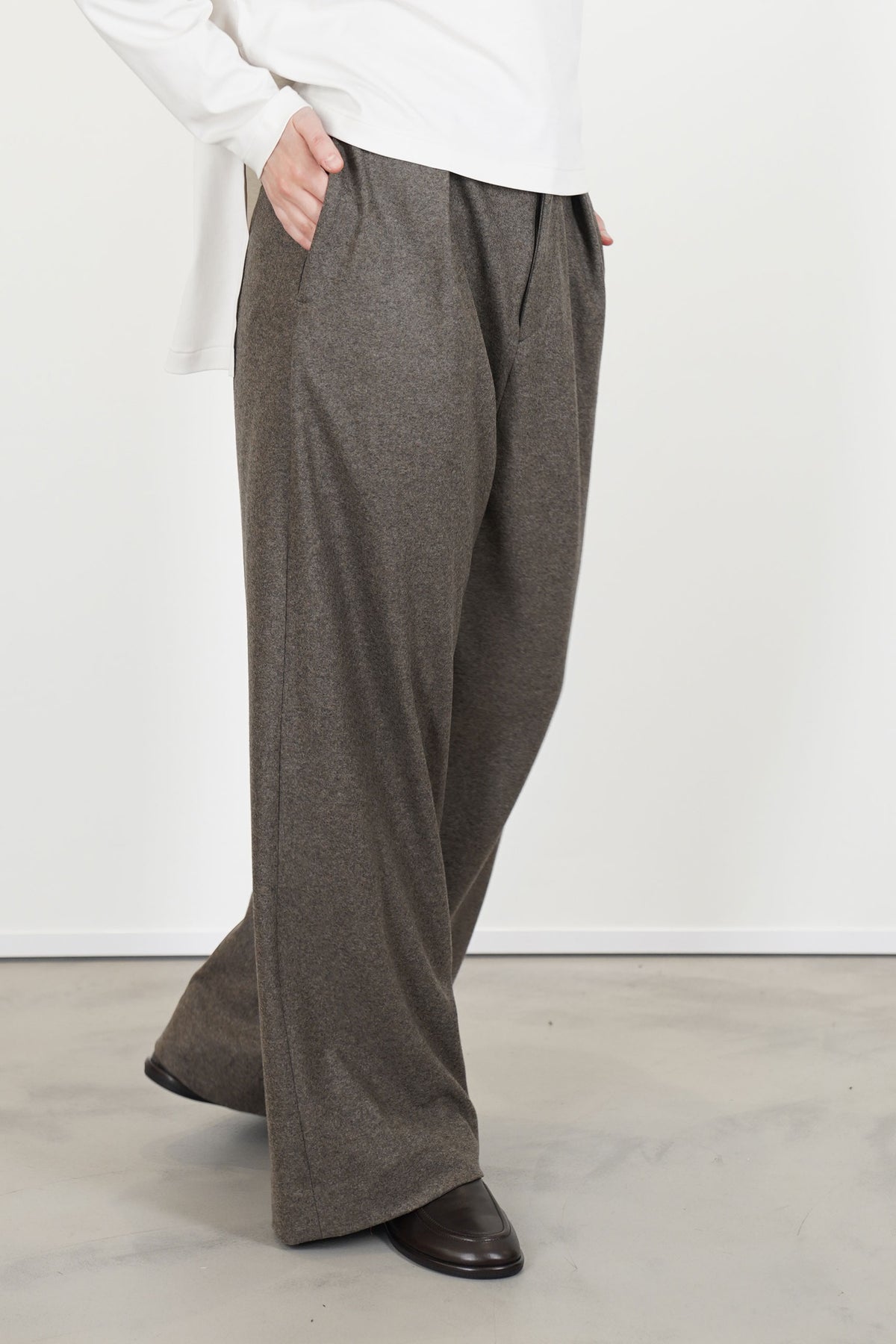 loose fit wool pants mocha