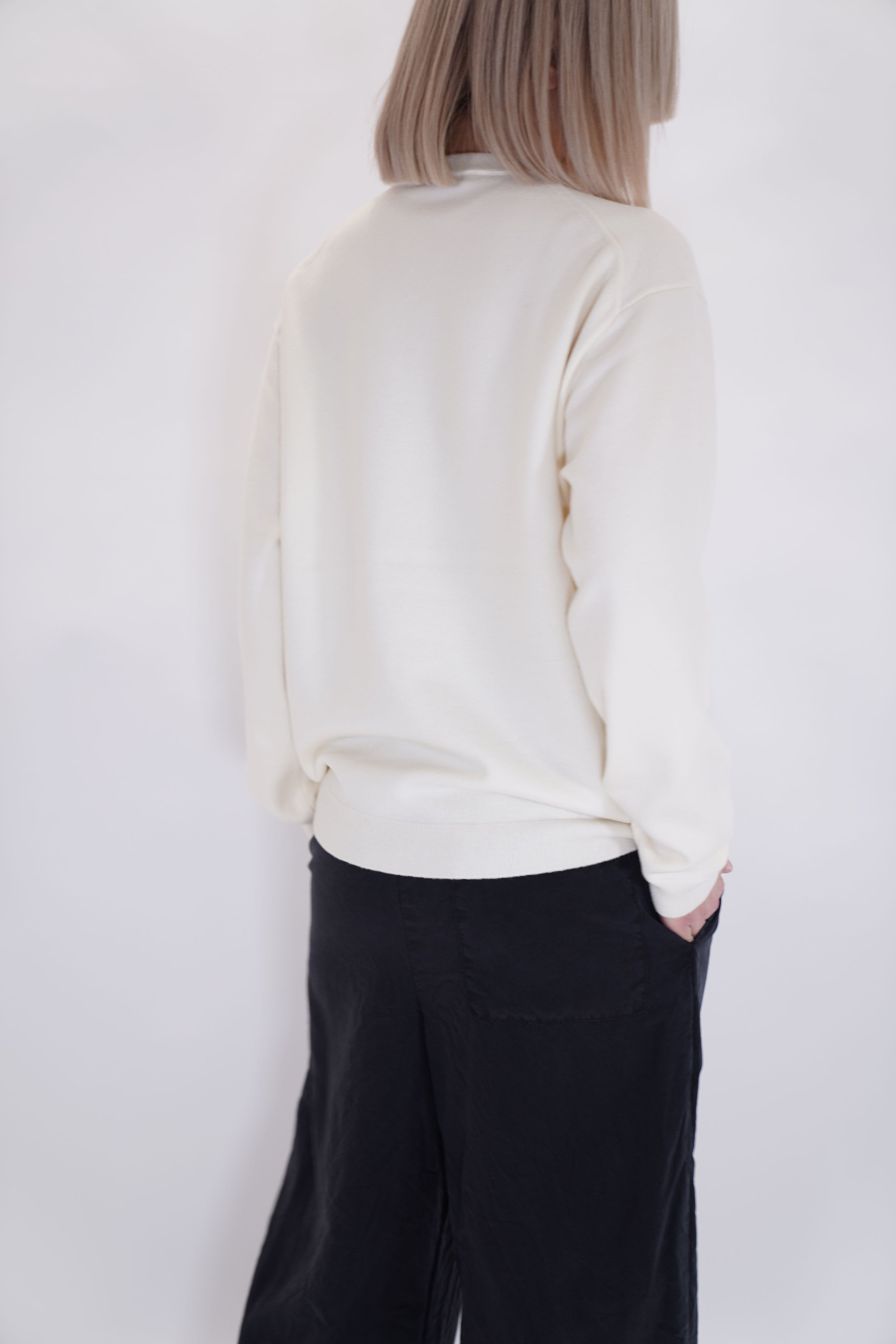 woolen sweater off-white