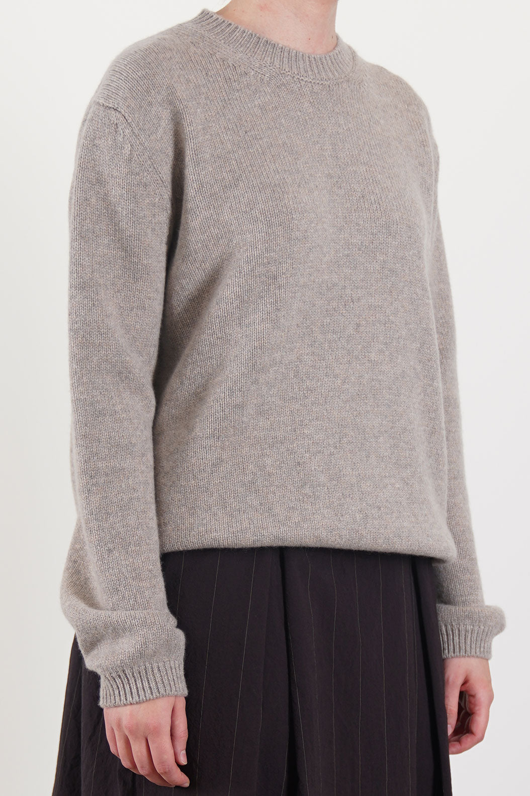 bergfabel cashmere pullover greige is made from a luxuriously soft and warm fabric
