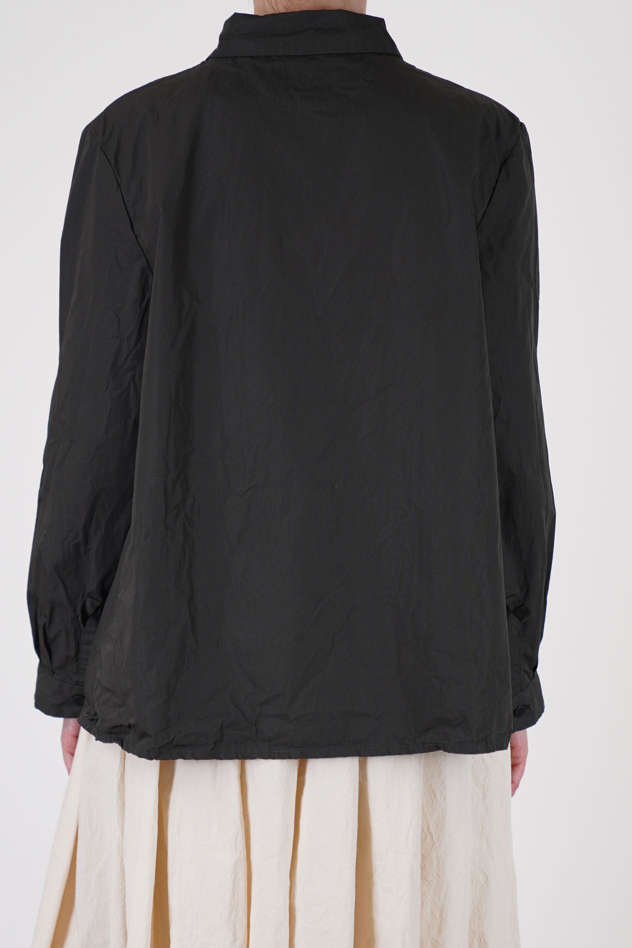 back view of bergfabel jenny shirt moss relaxed and loose fit