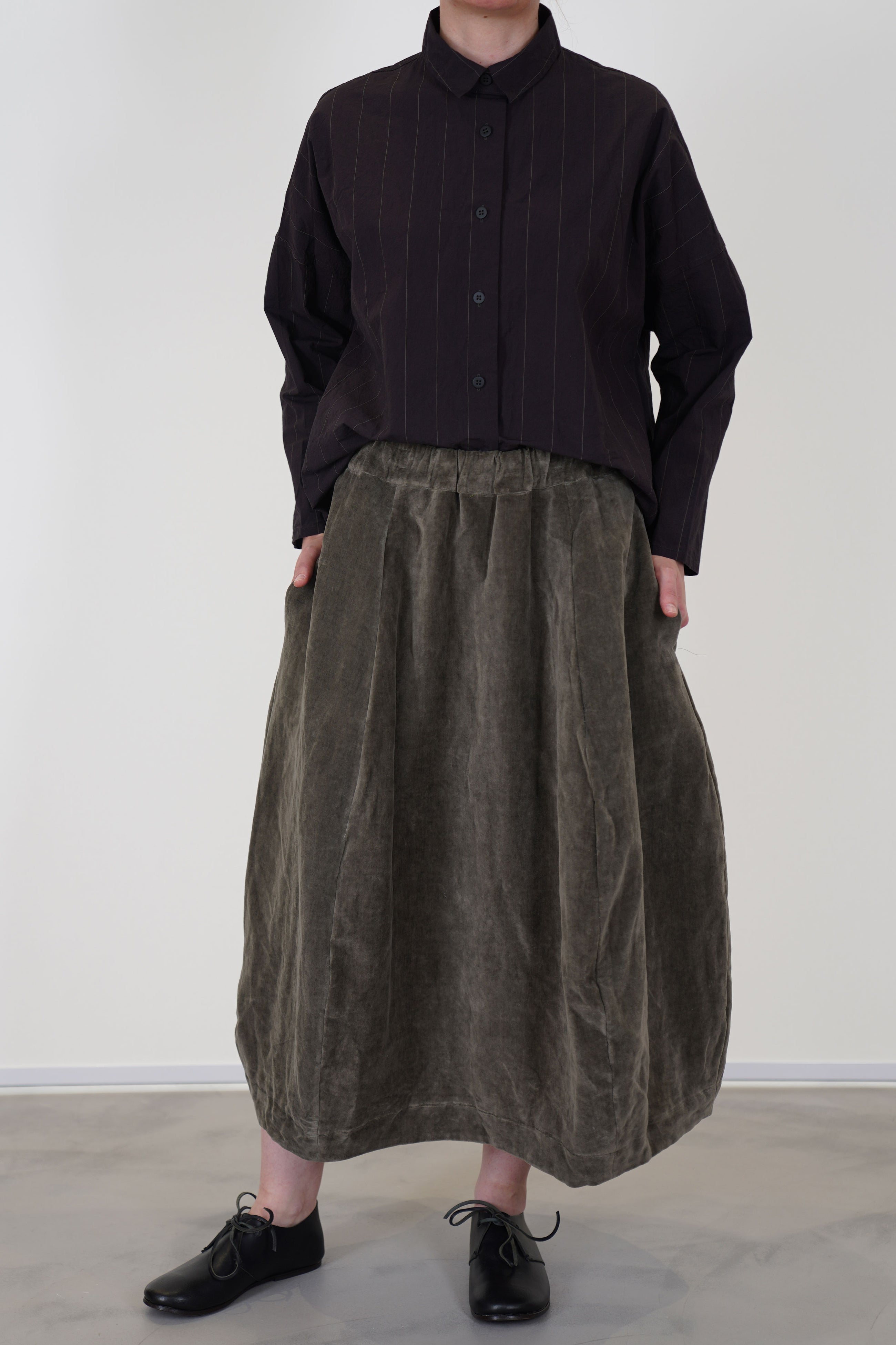 velvet skirt carla mud elasticated wasitband and midi length in a soft velvet fabric