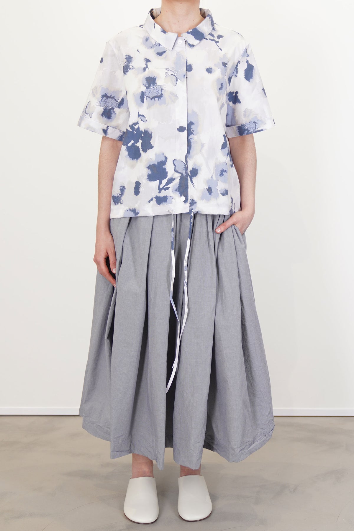 model wearing bergfabel alma shirt blooms minimalist everyday style