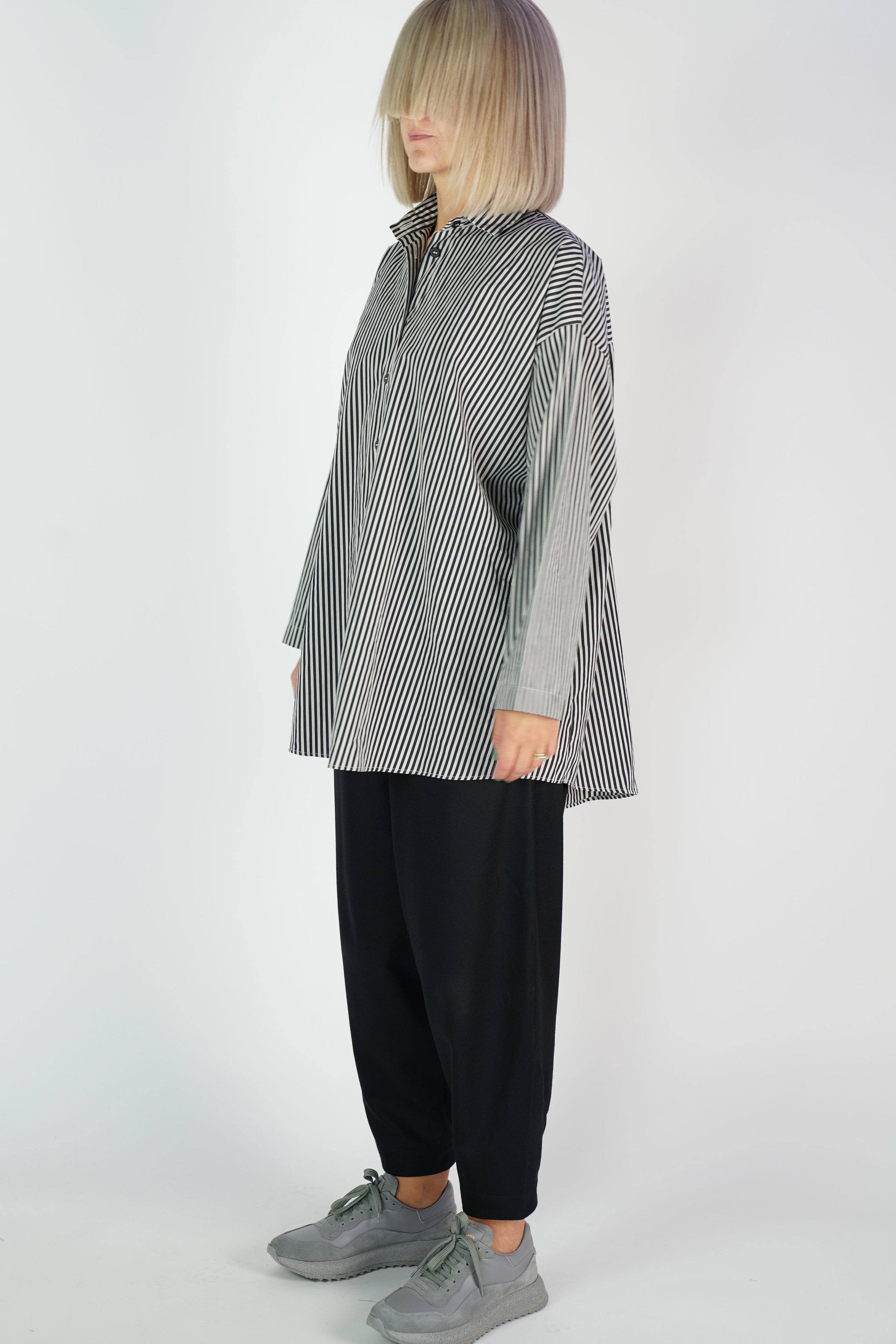 long overshirt black stripes
