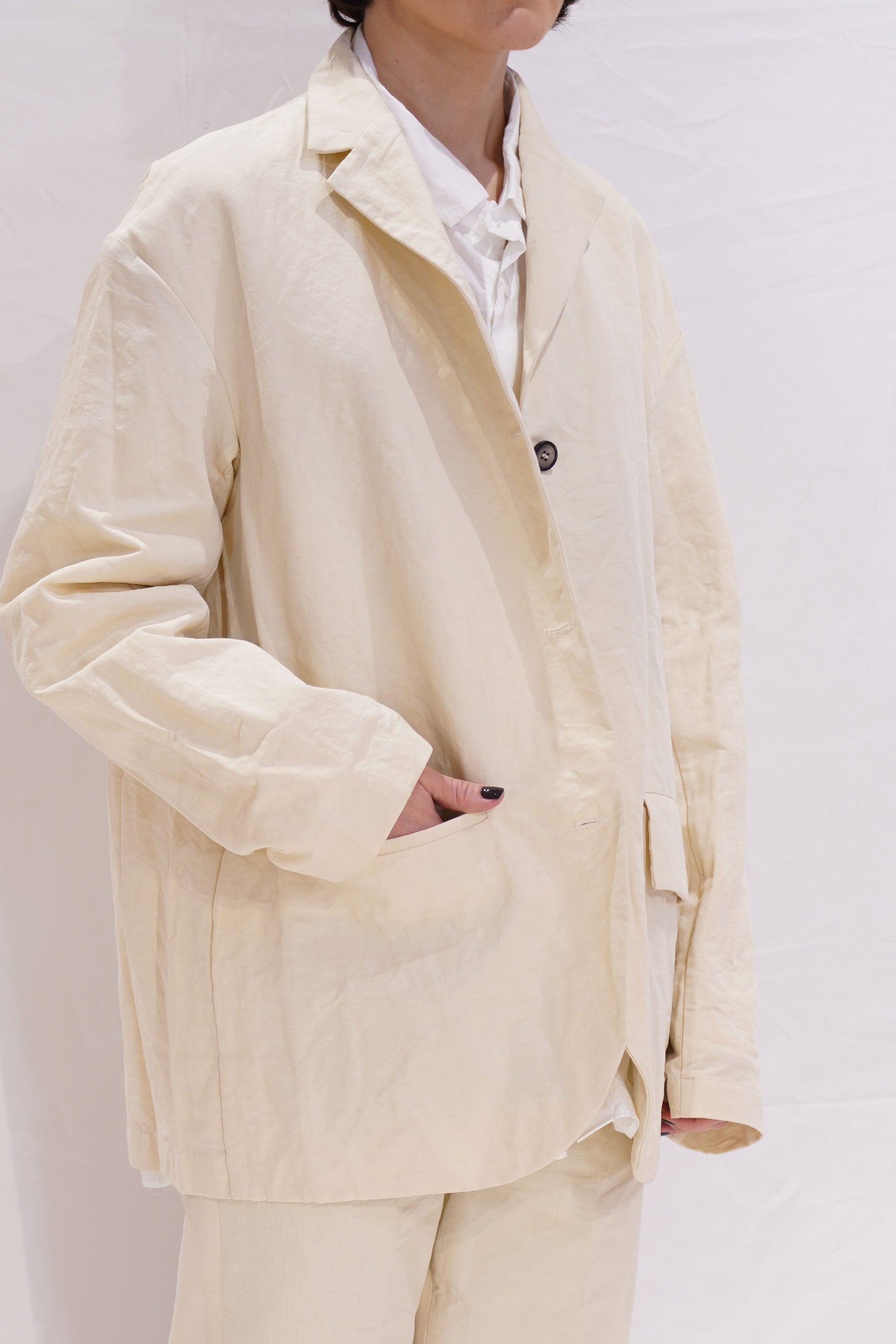 bergfabel cotton and linen jacket bea almond | carrousel the store