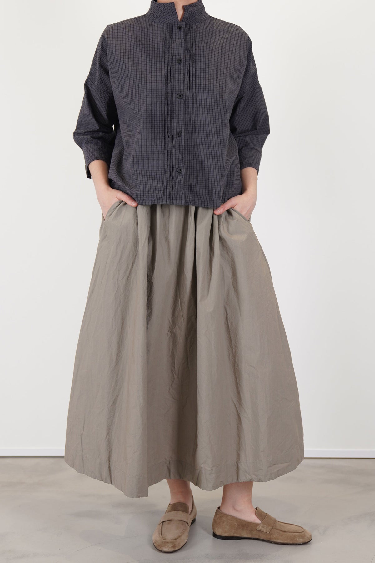 ivy skirt taupe