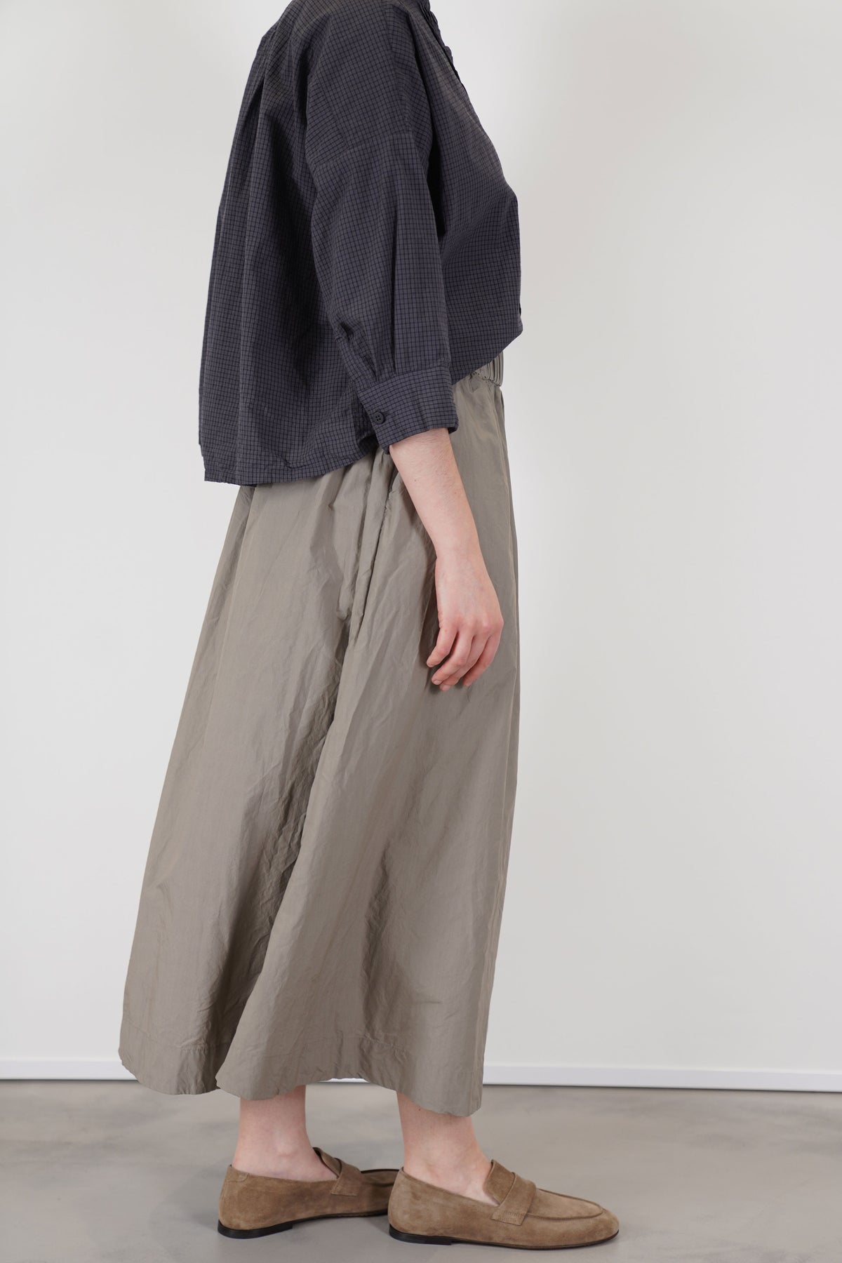 ivy skirt taupe