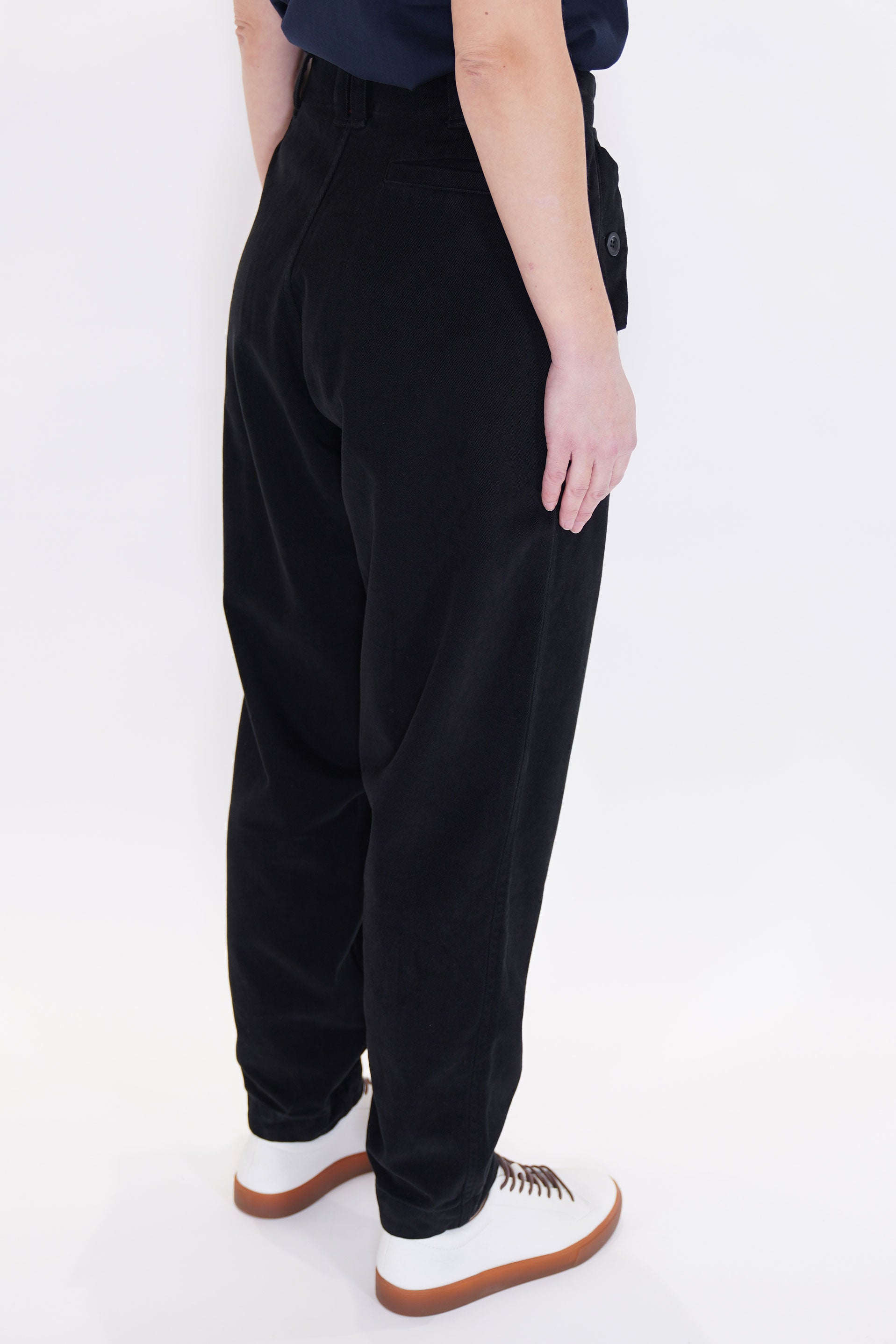 hiroshi pant softy black 23fp226