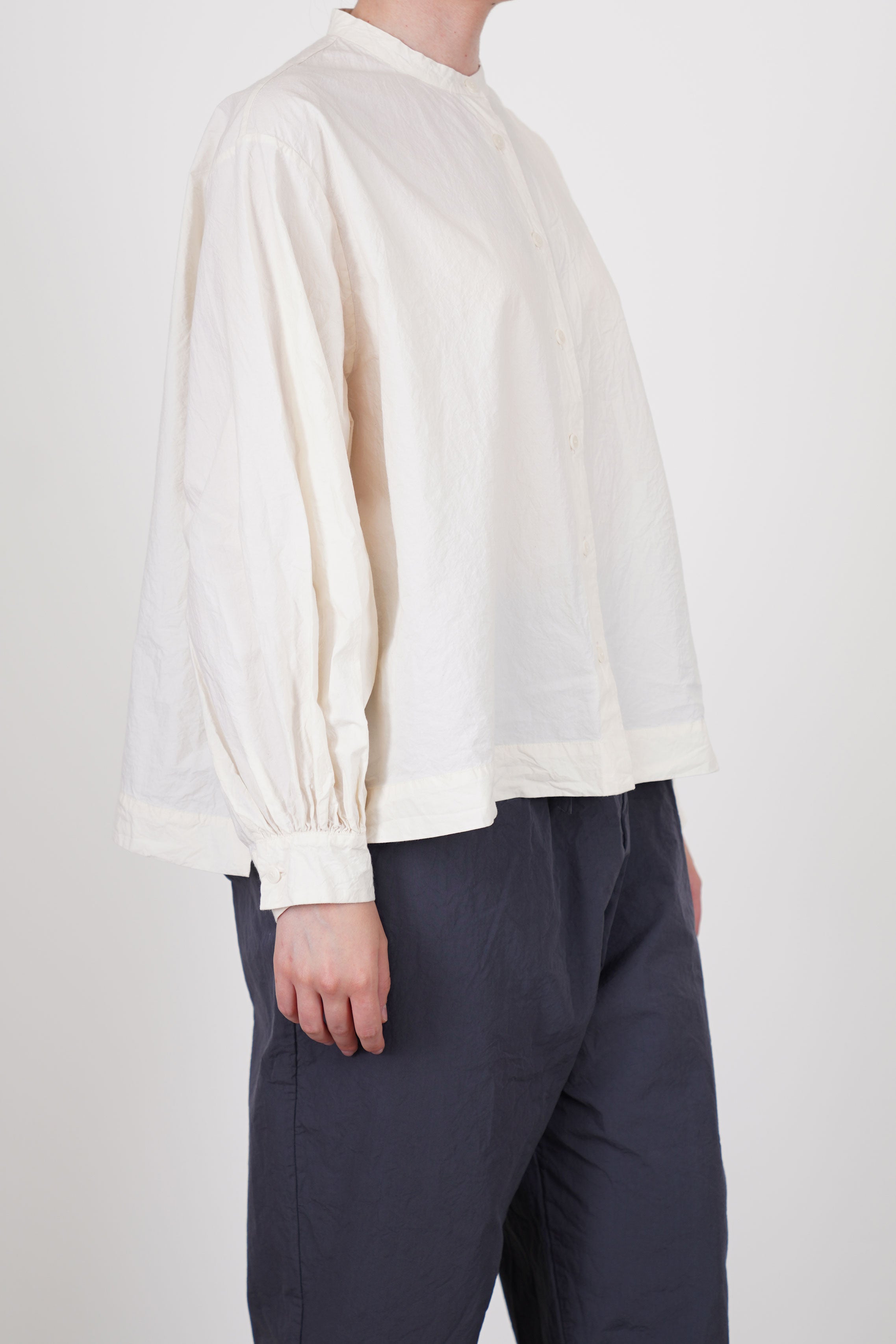 casey casey biggy grandad shirt natural crafted in soft cotton material.