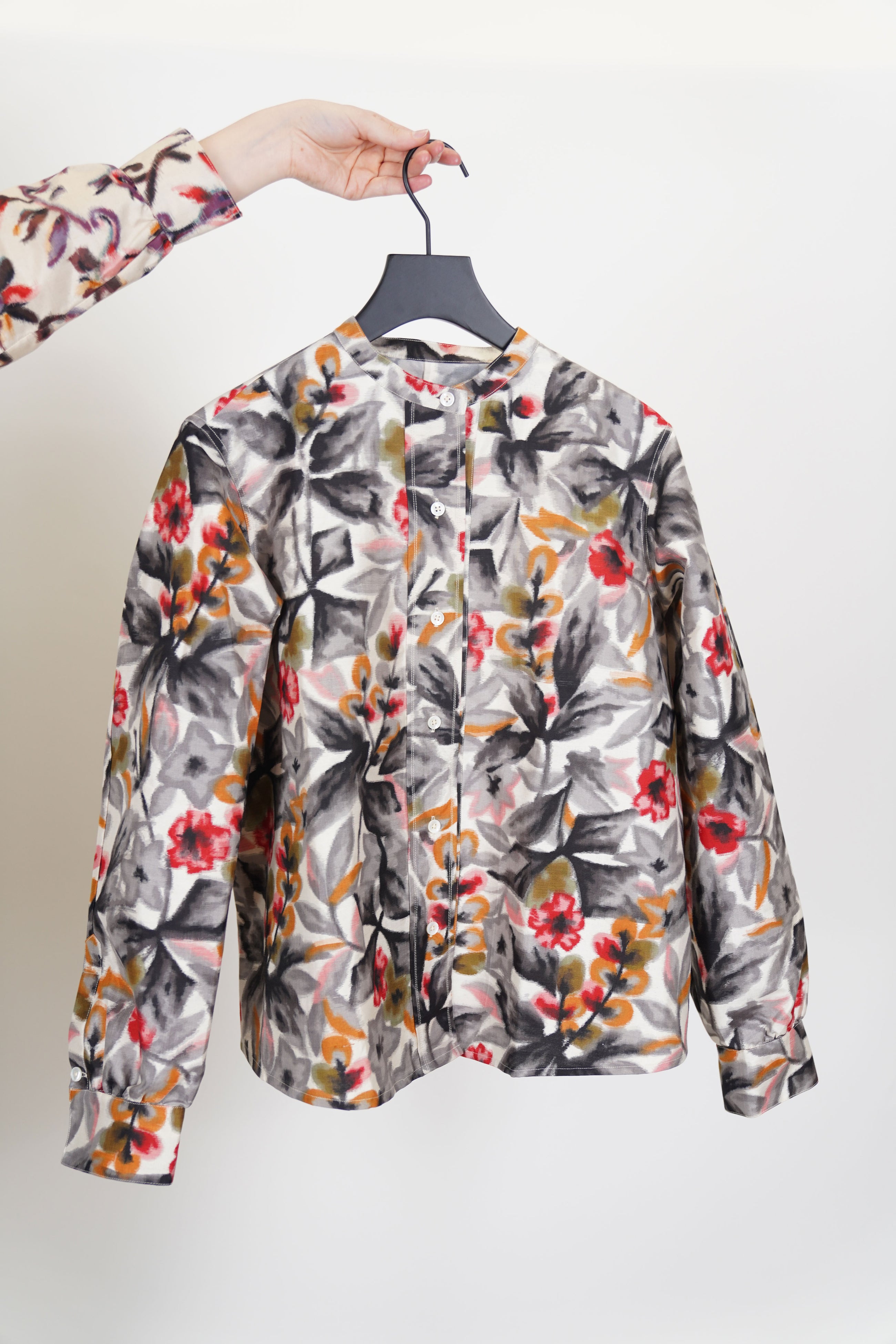 blouse silk ikat white flowers