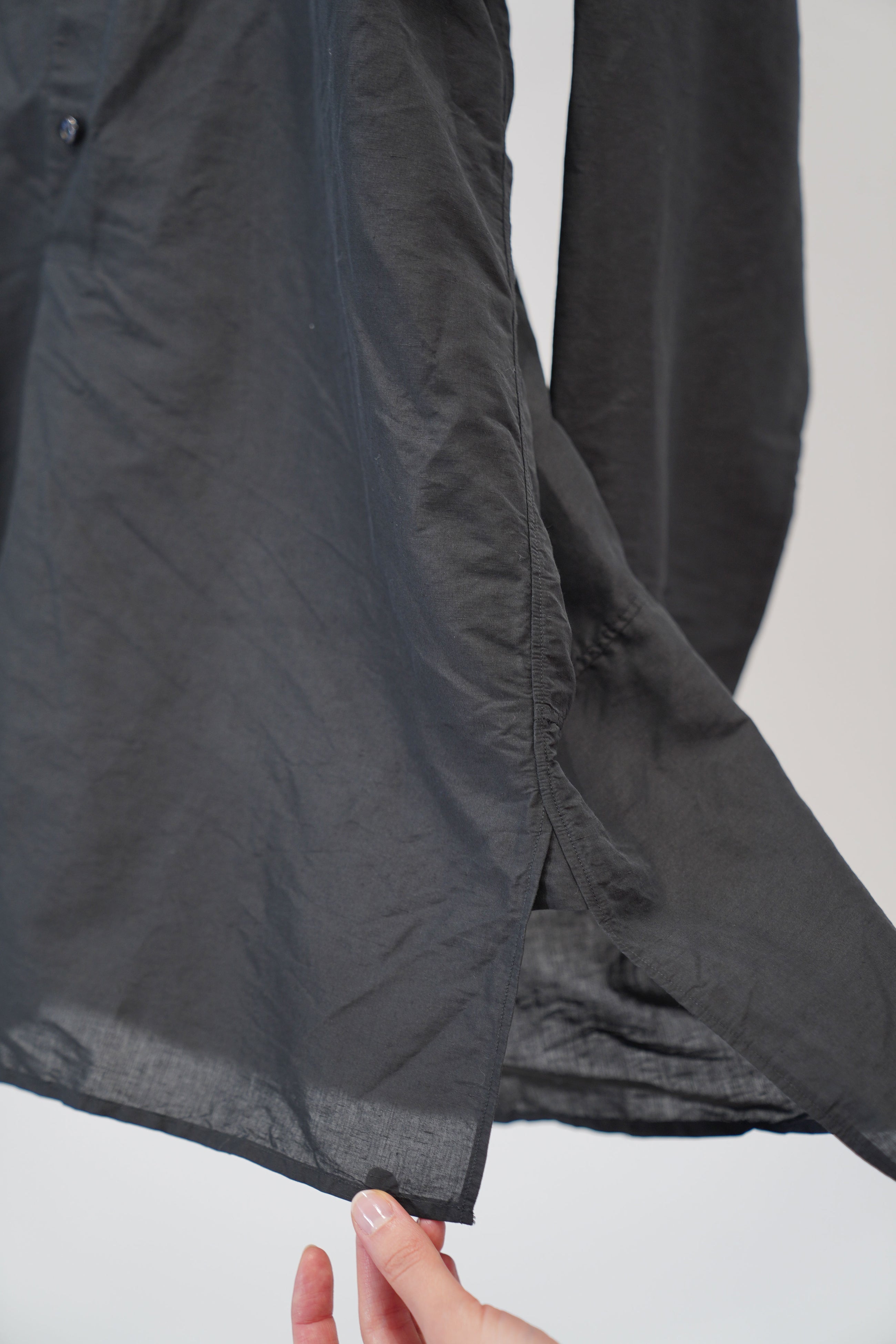 pullover shirt black