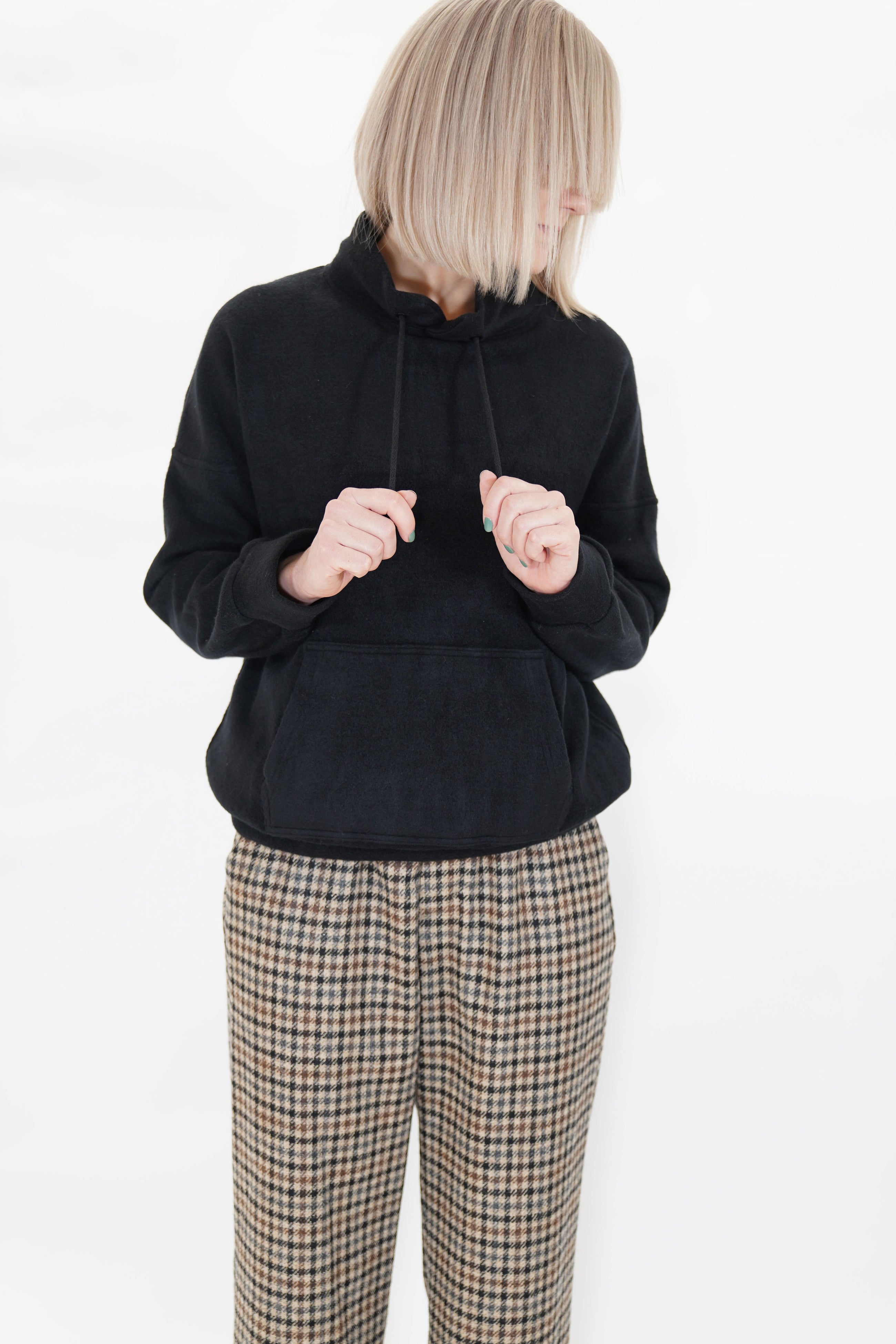 stand collar pullover silk fleece black