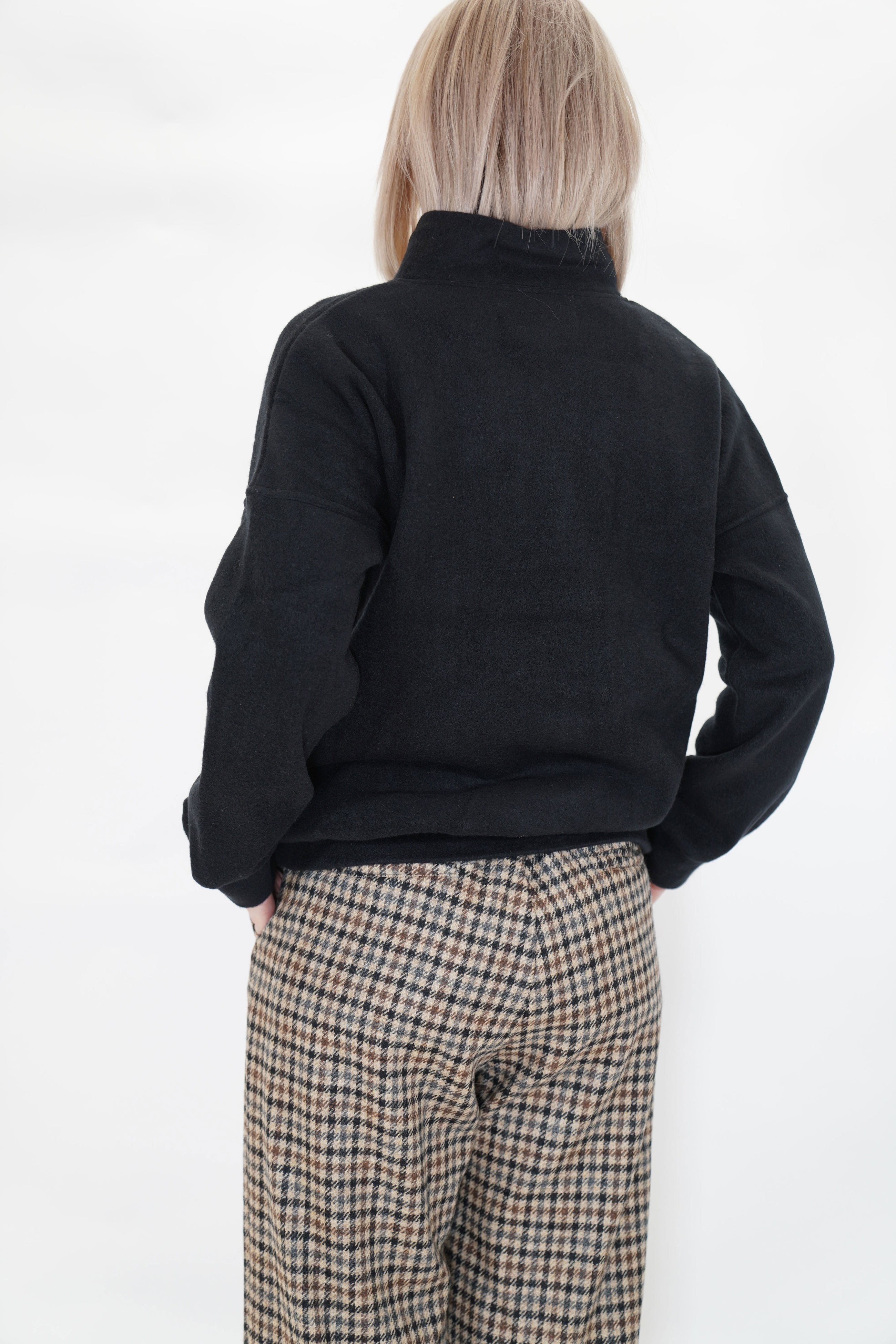 stand collar pullover silk fleece black