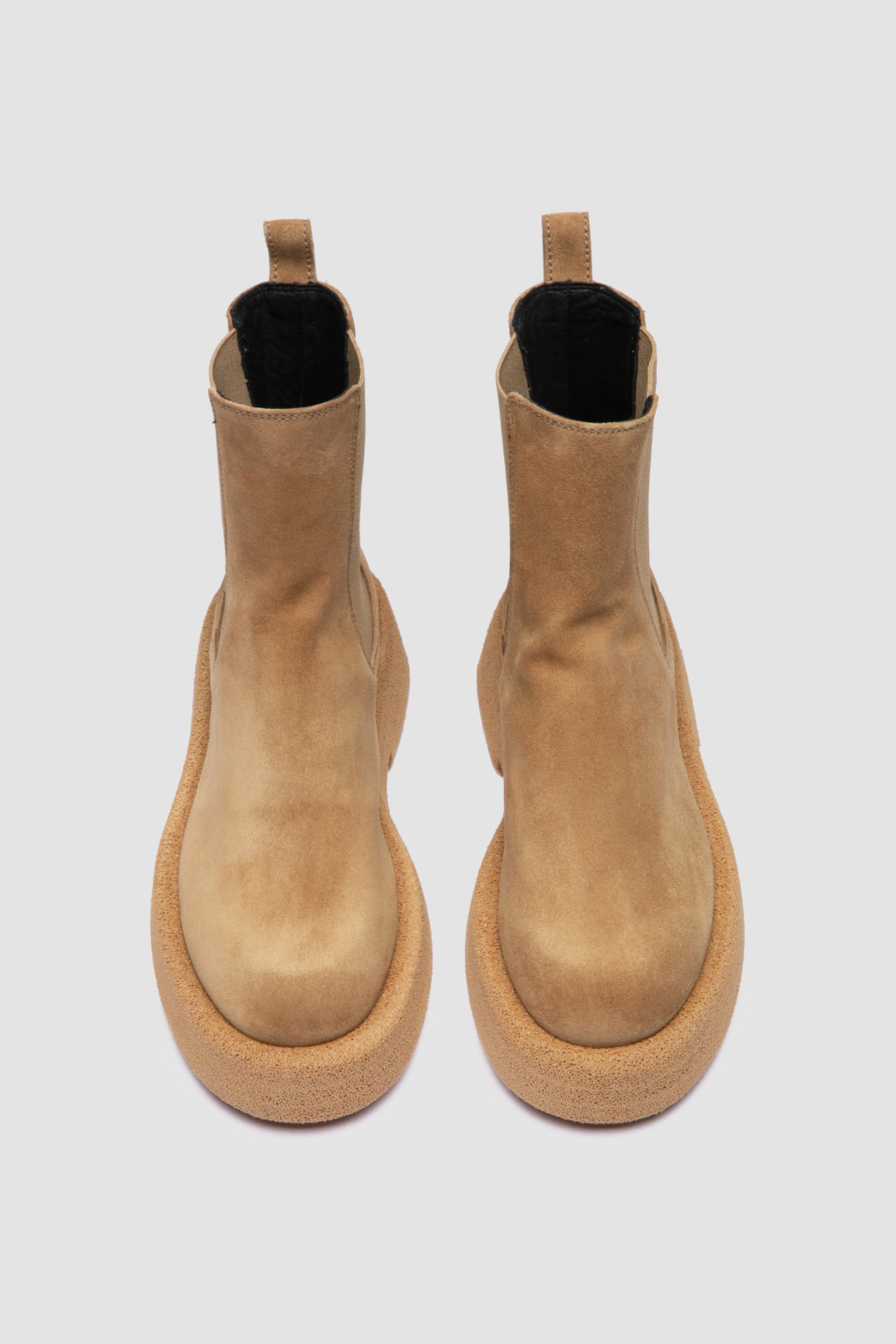 moody 002 suede boots beige
