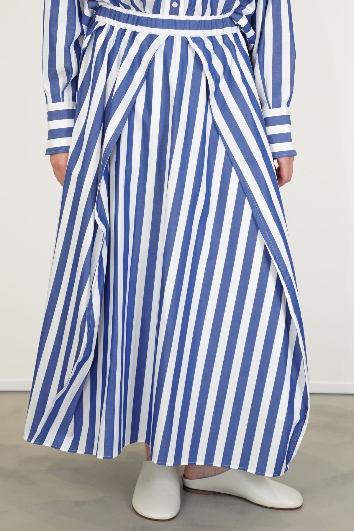 typewriter balloon skirt blue stripes