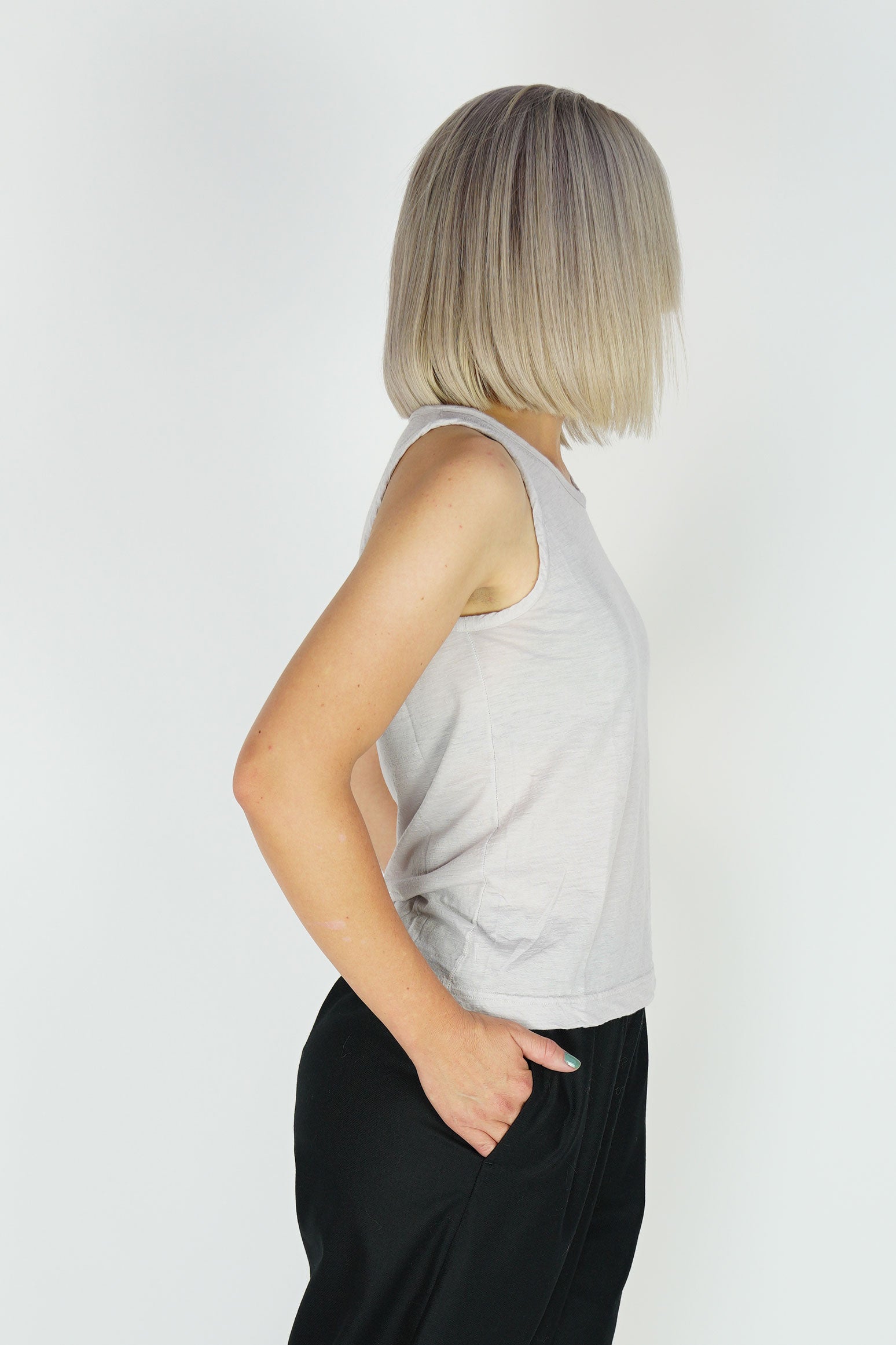 cashmere sleeveless top sand