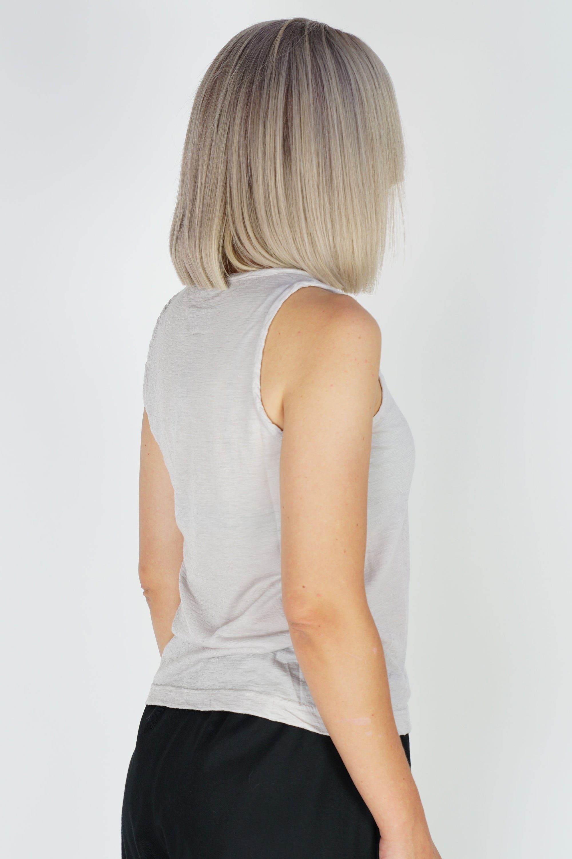 cashmere sleeveless top sand