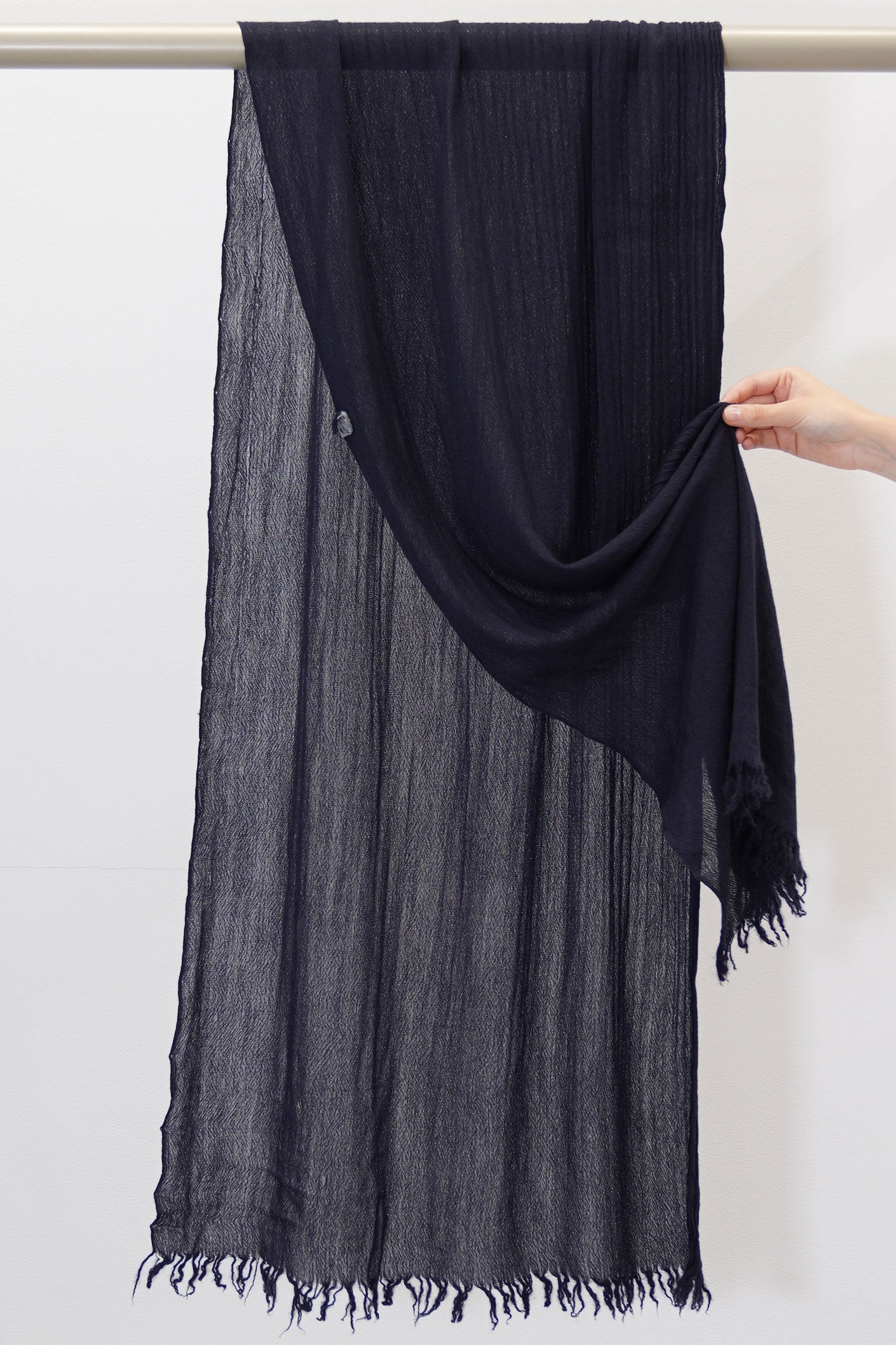 handwashed slow cashmere scarf blu