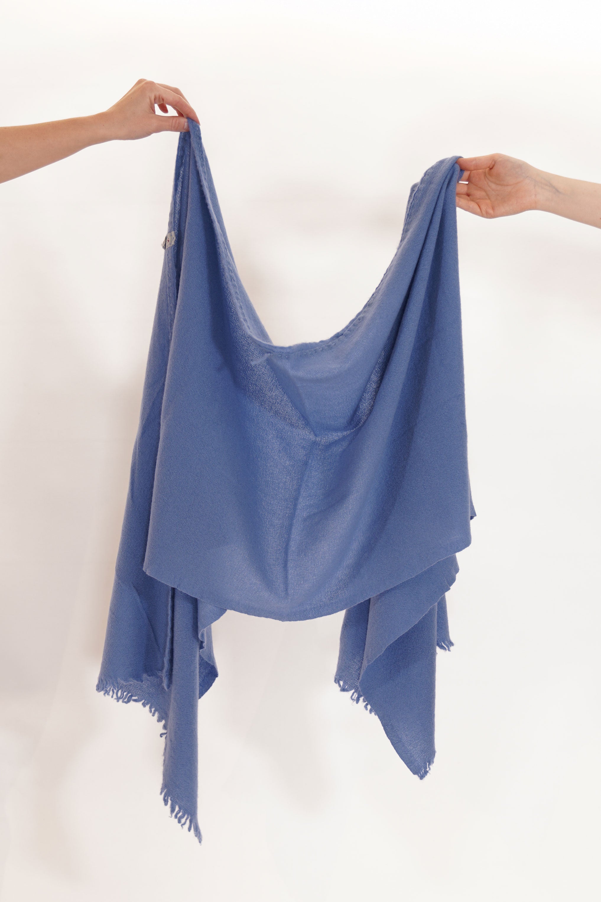 handwashed slow cashmere scarf sim vt jeans