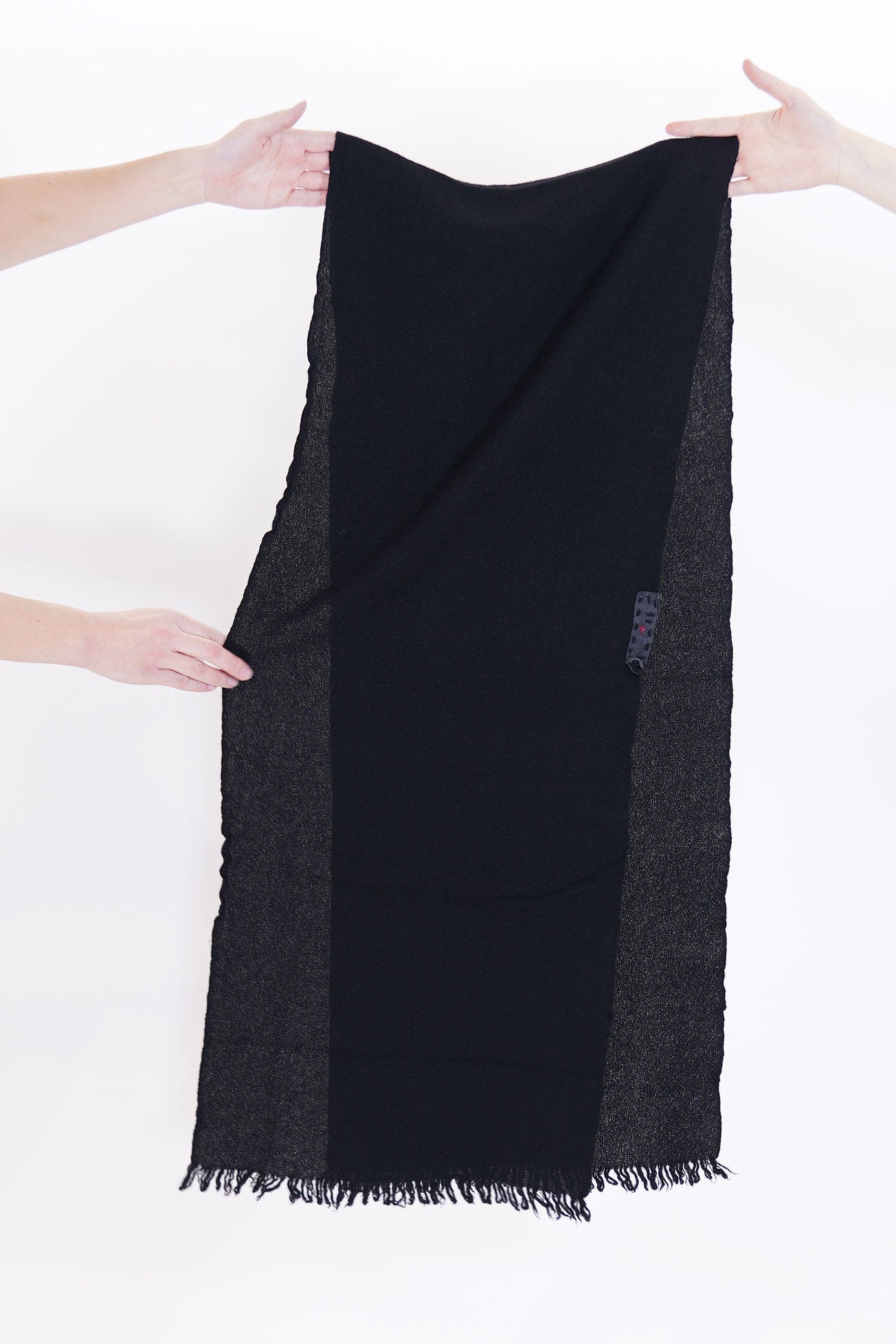 handwashed slow cashmere slim scarf black