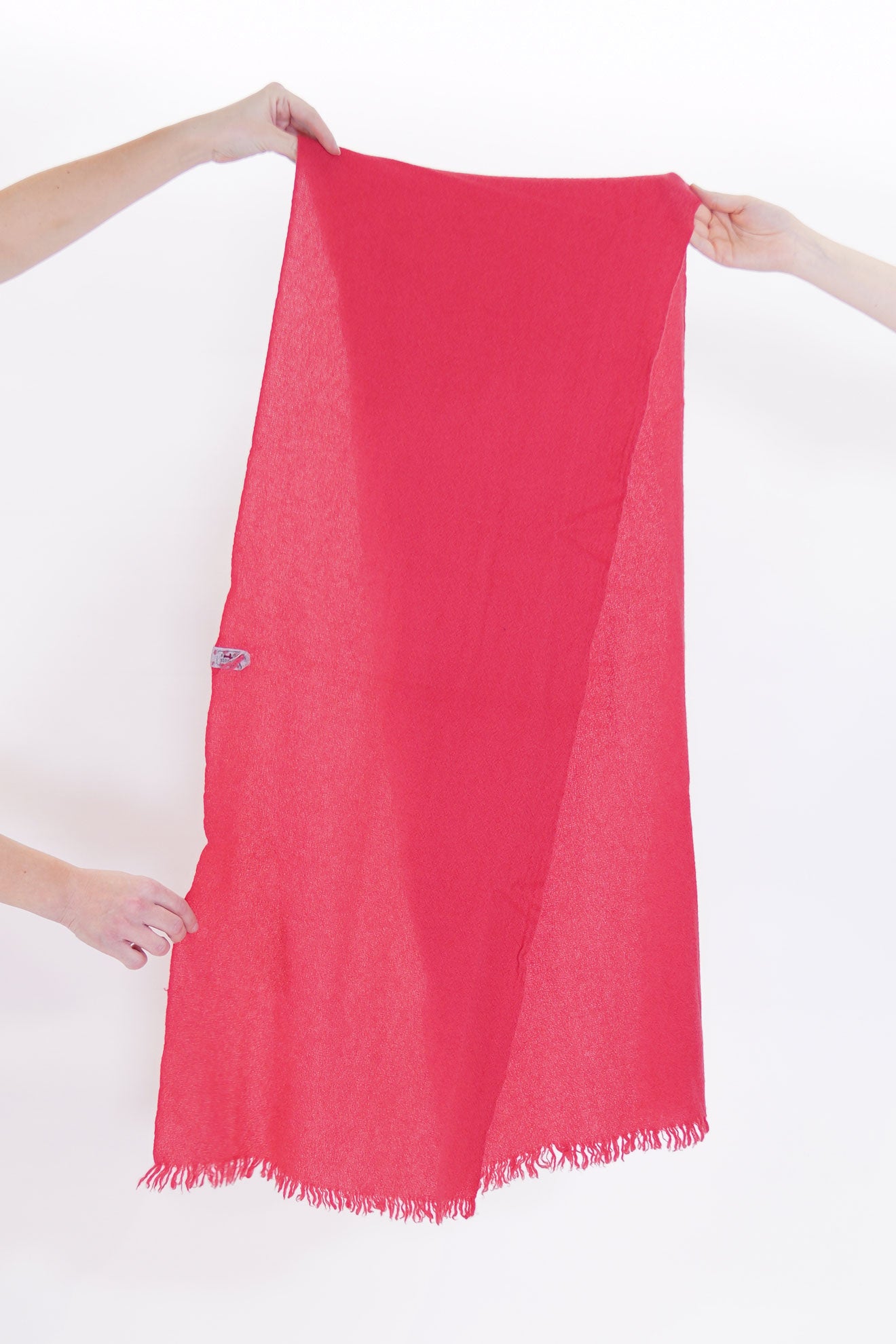 handwashed slow cashmere slim scarf kiss