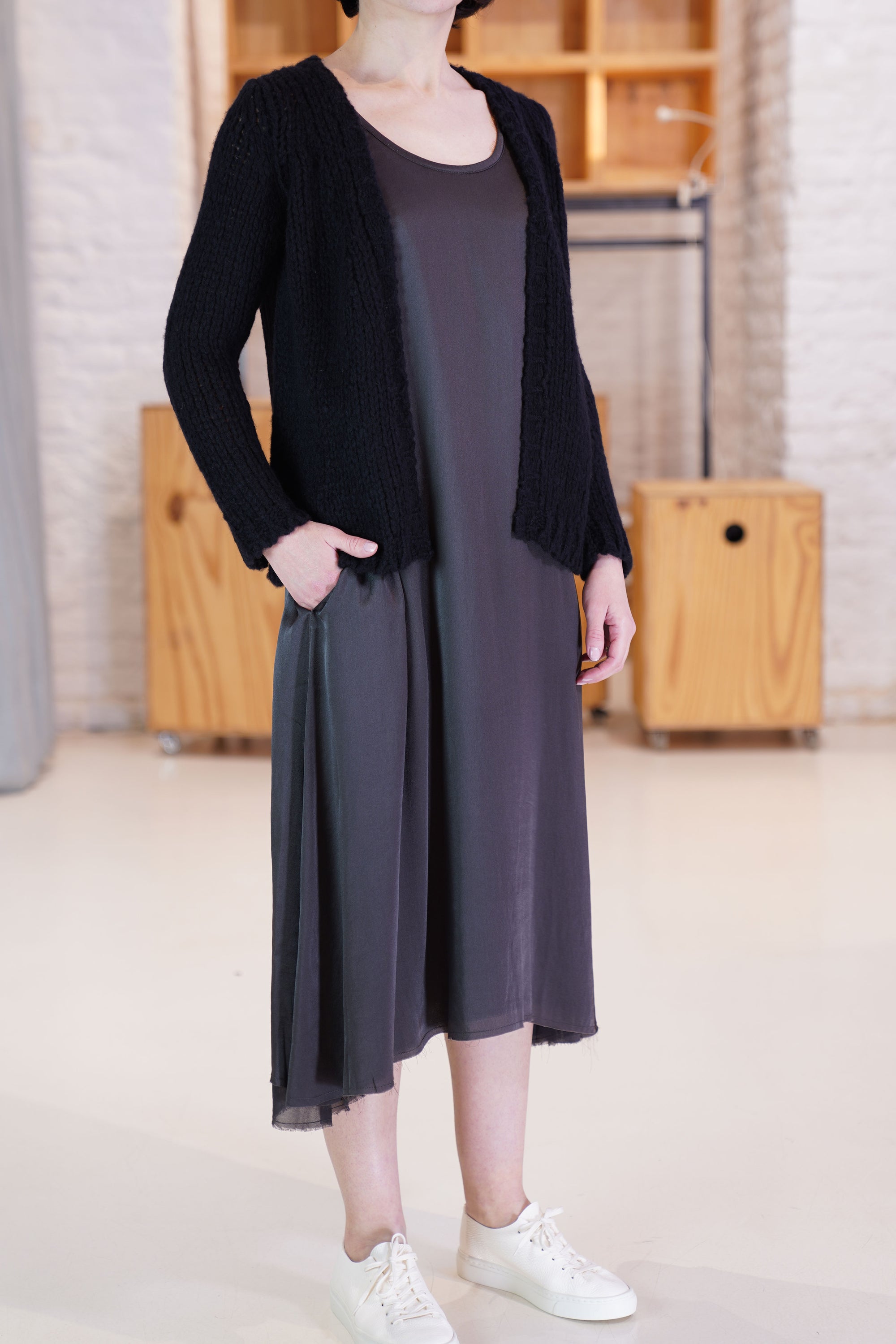 ultra soft cashmere vest black