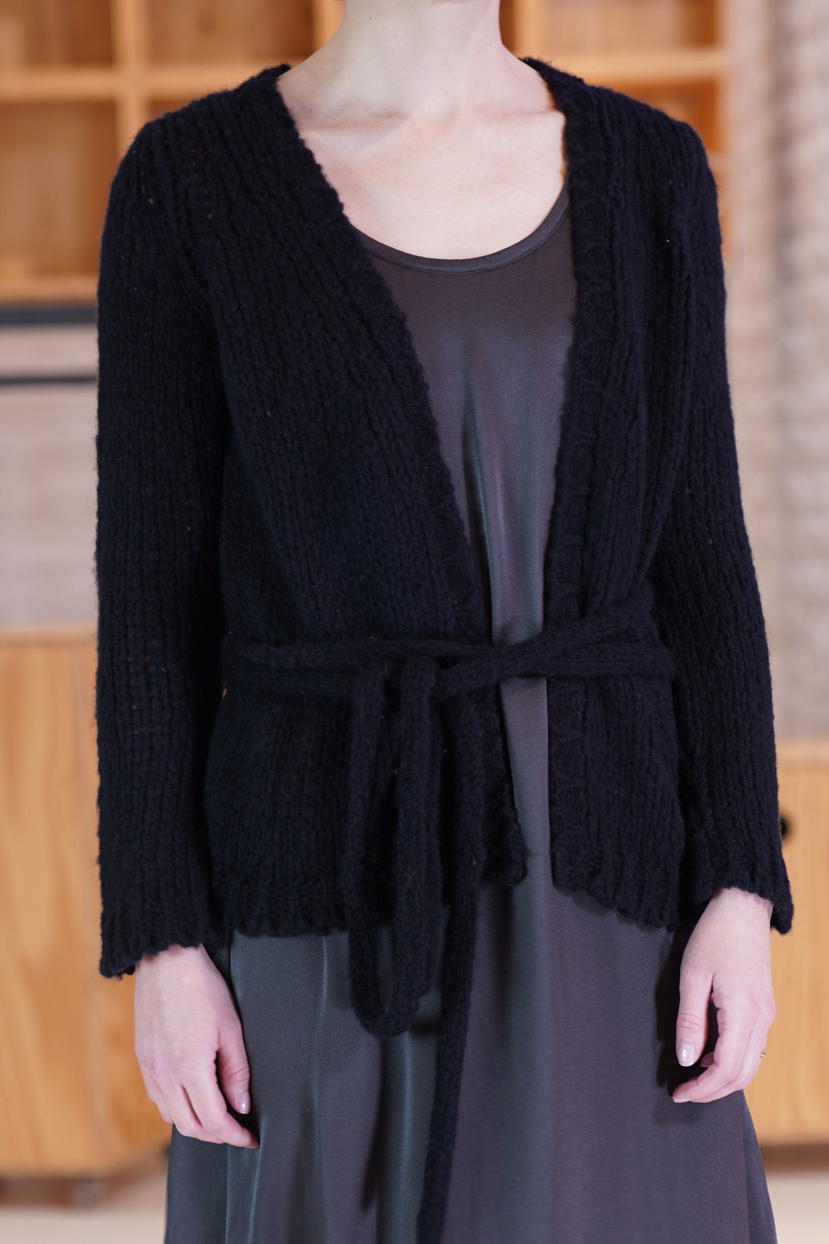 ultra soft cashmere vest black