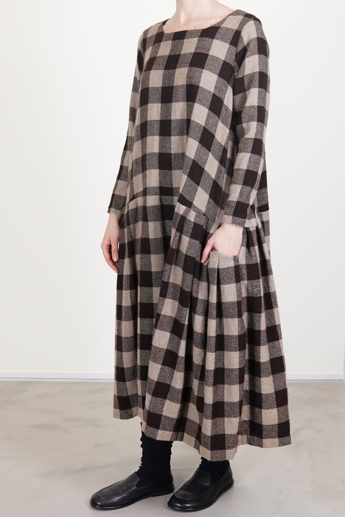 ecy dress cashmere chocolate opal