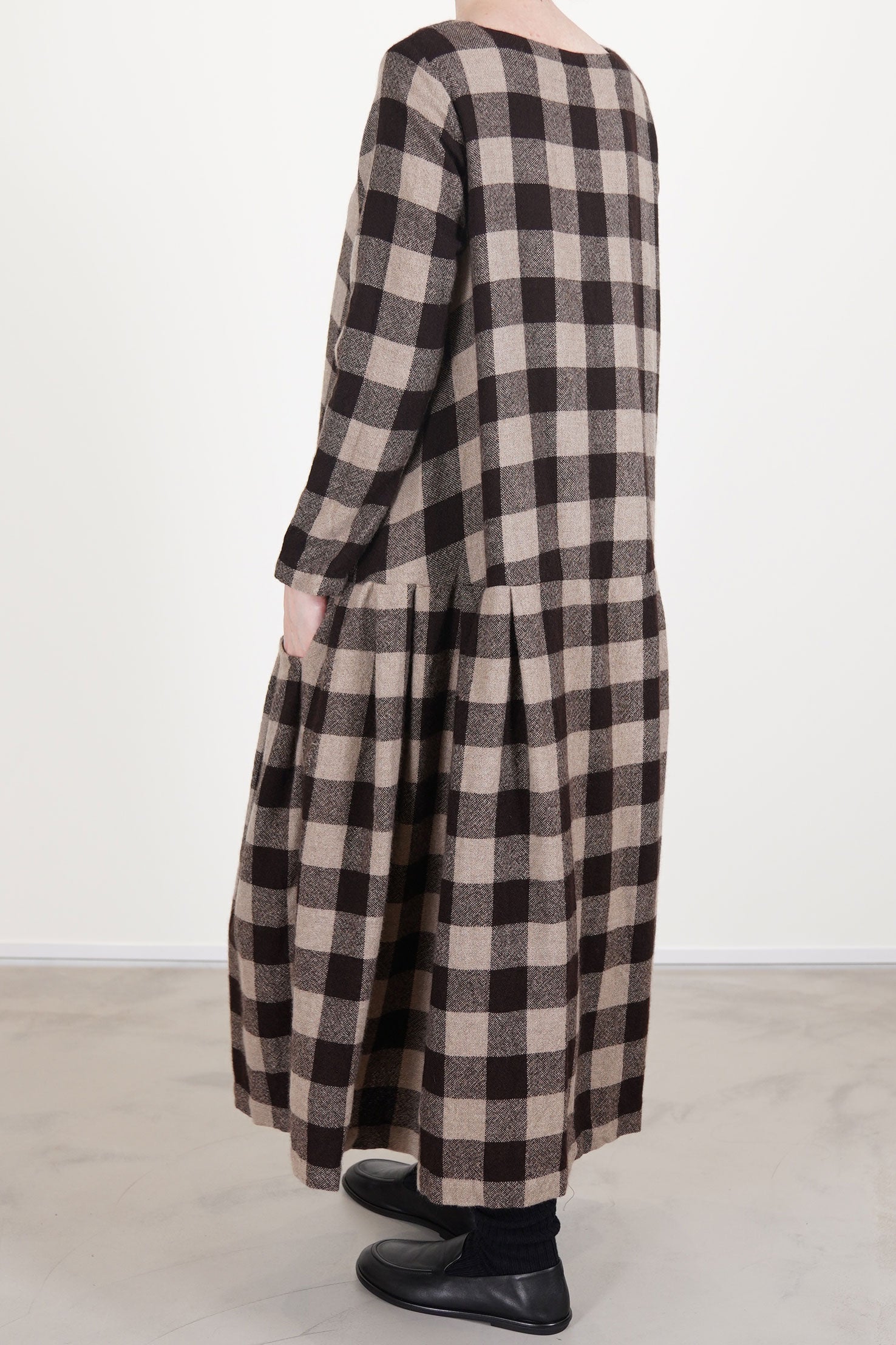 ecy dress cashmere chocolate opal