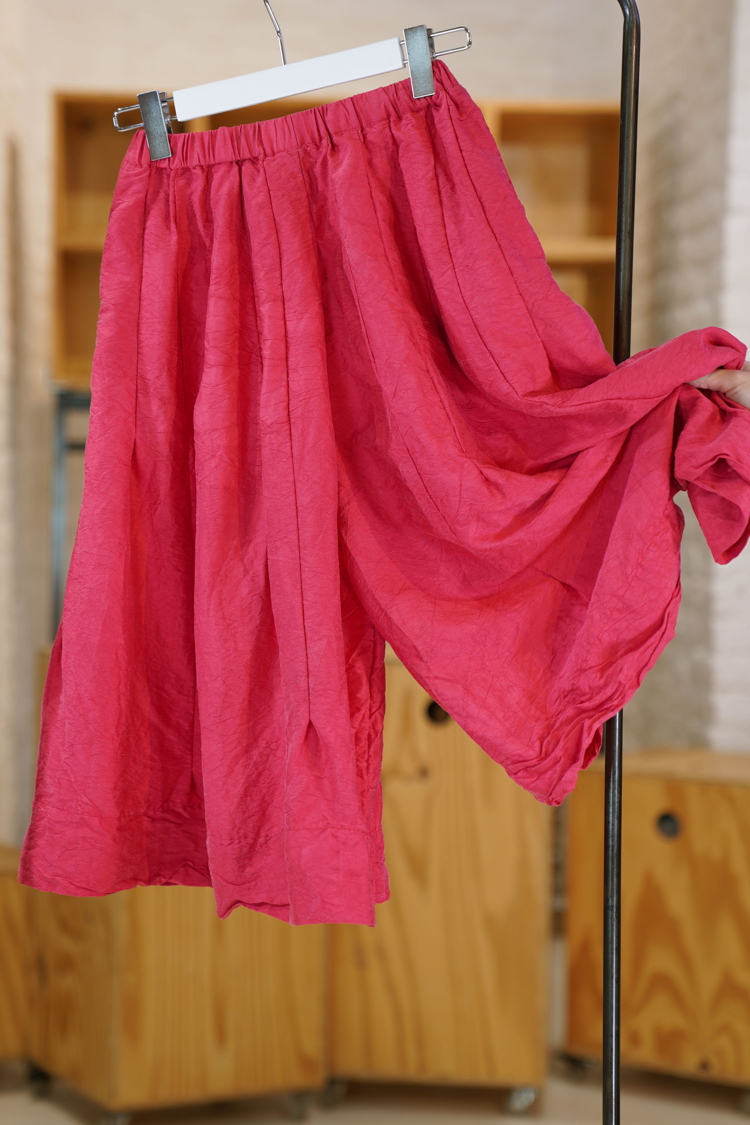 levy pant silk berry