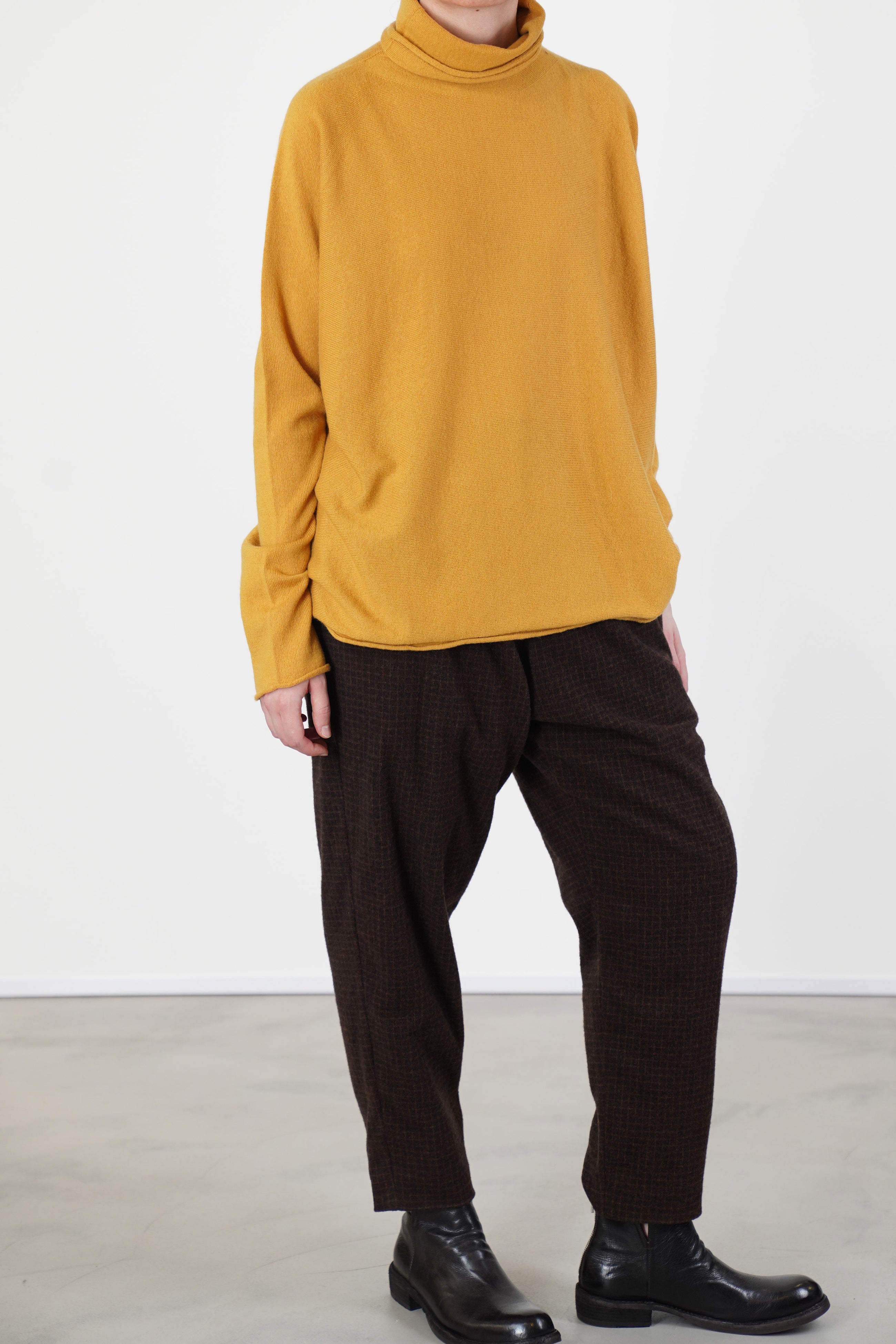 chimney seamless jumper cashmere gold