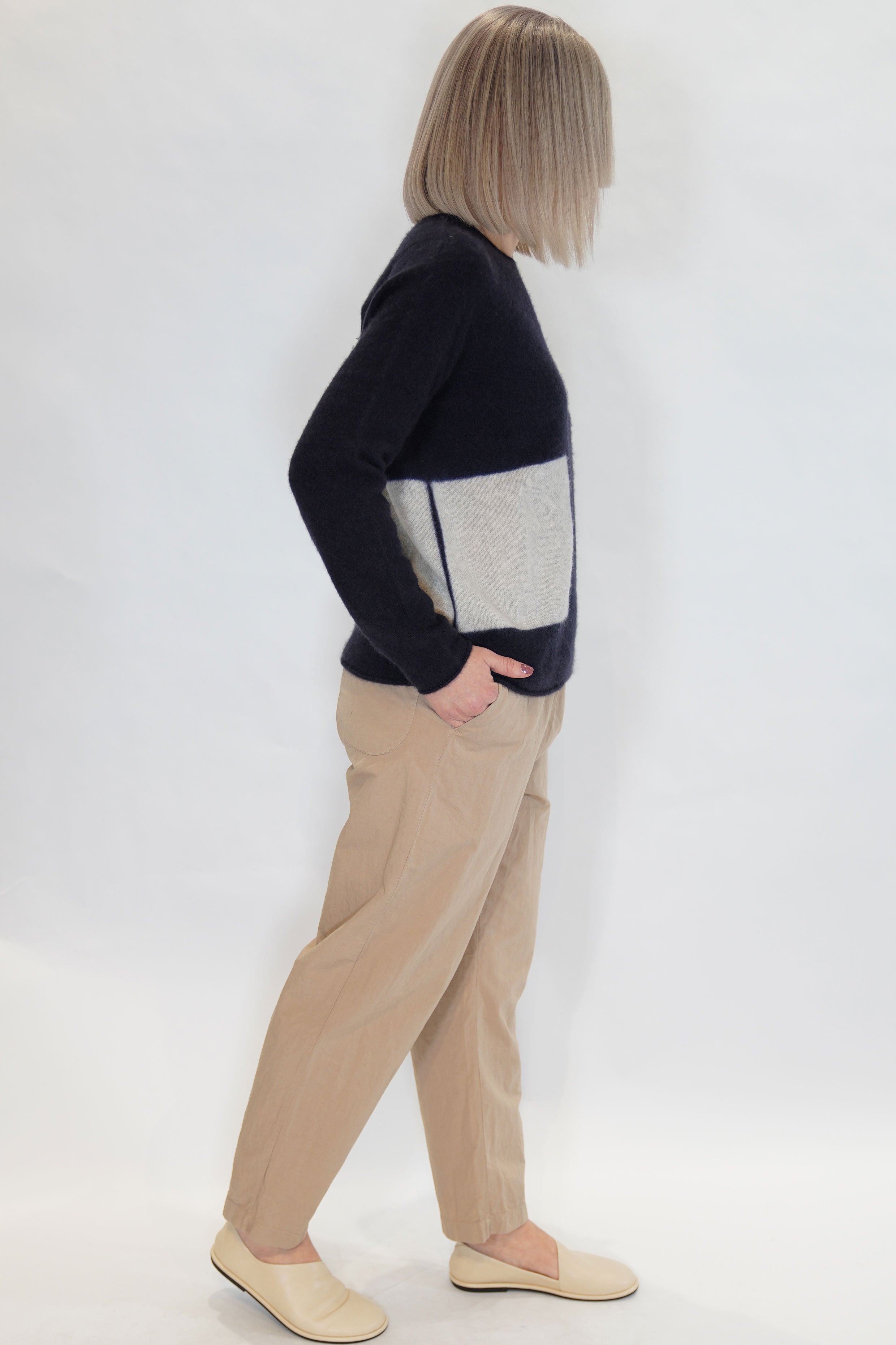 seamless cashmere pullover black light grey