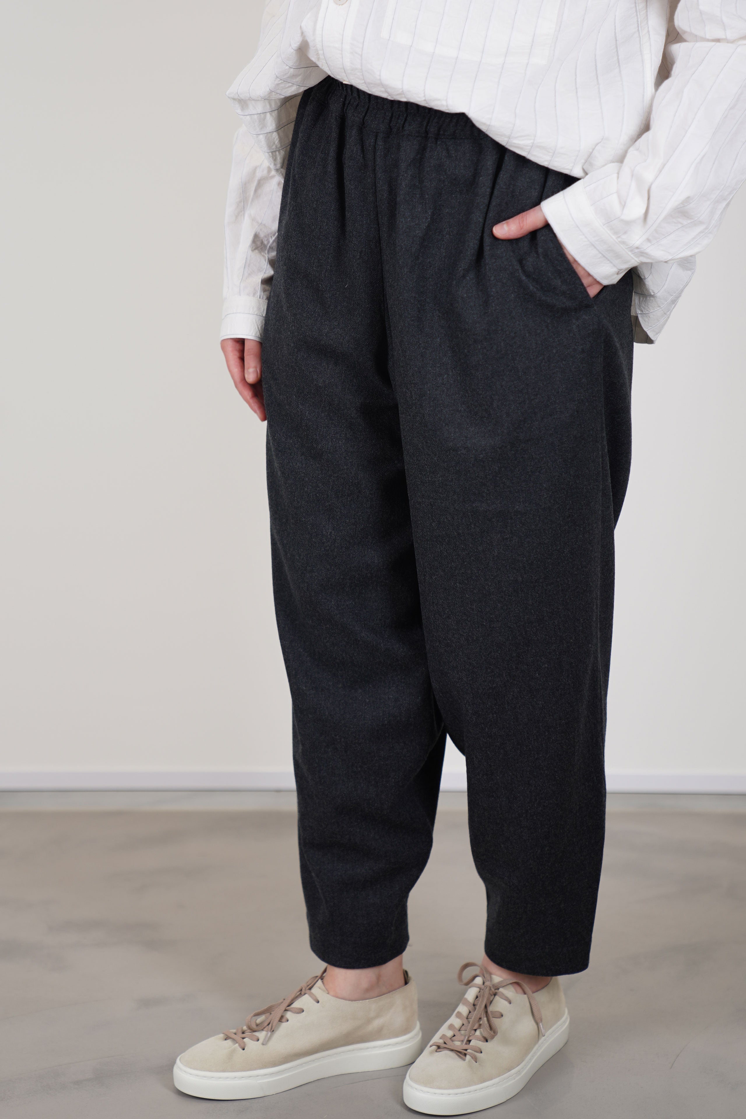 acrobat trousers wool charcoal