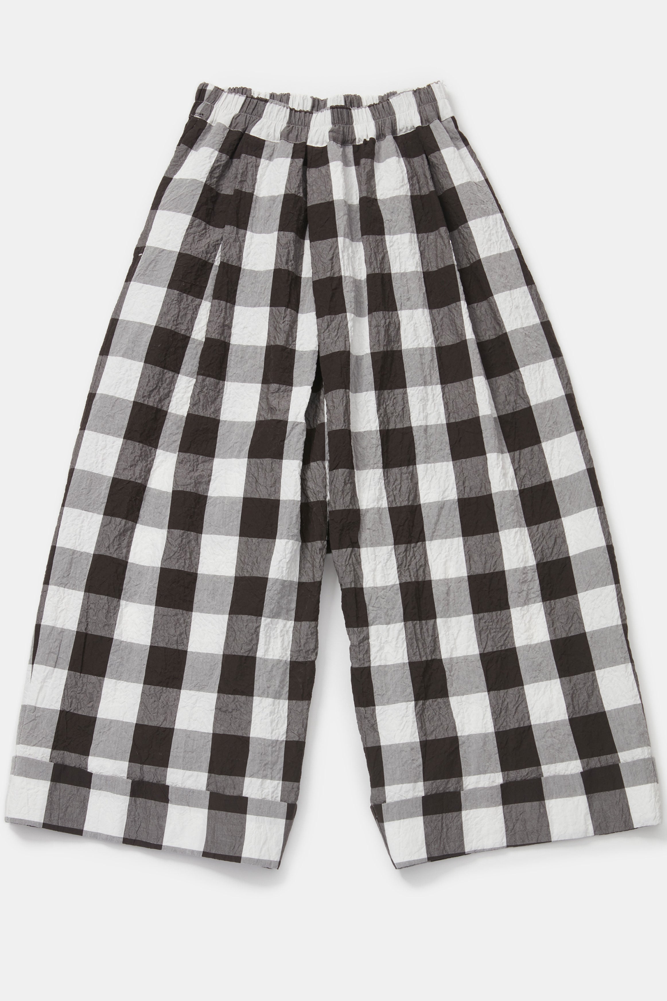 baker trousers tablecloth gingham coffee