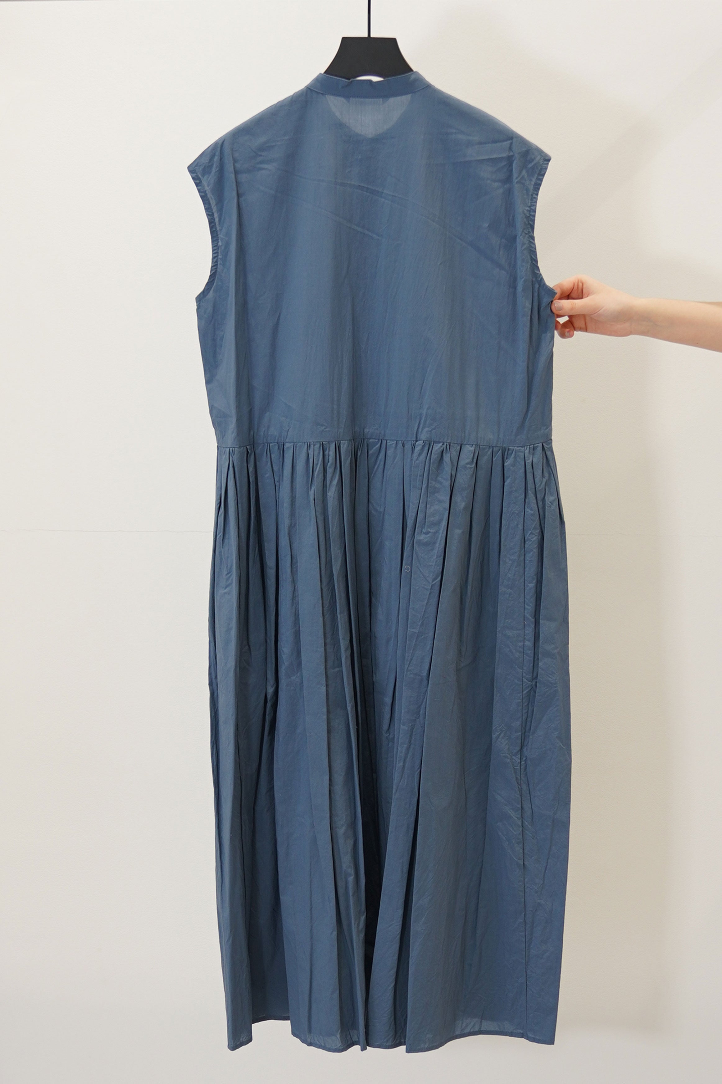 mm42yd04 sleeveless shirt dress cement blue